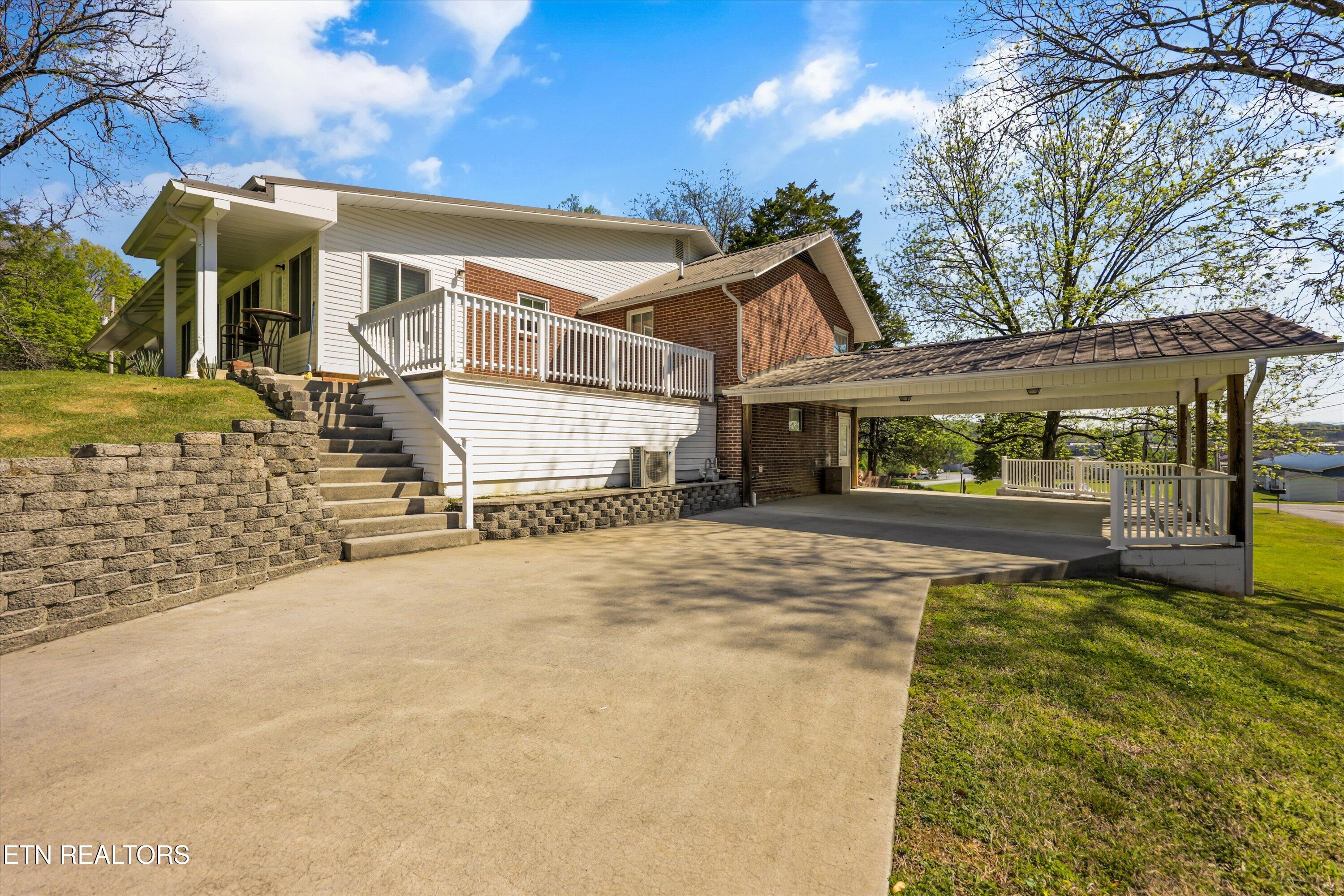 1017 Old Knoxville Highway Sevierville TN 37862