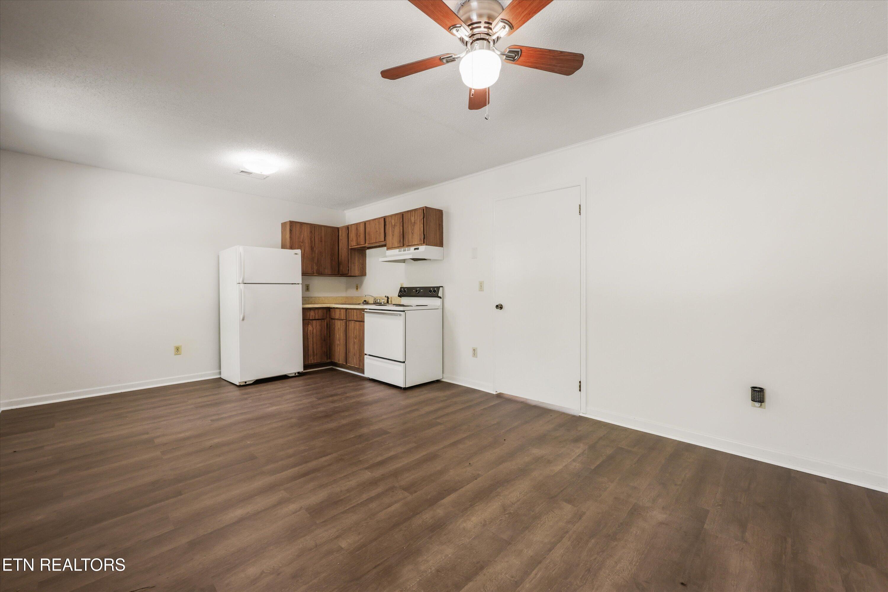 1017 Old Knoxville Highway Sevierville TN 37862