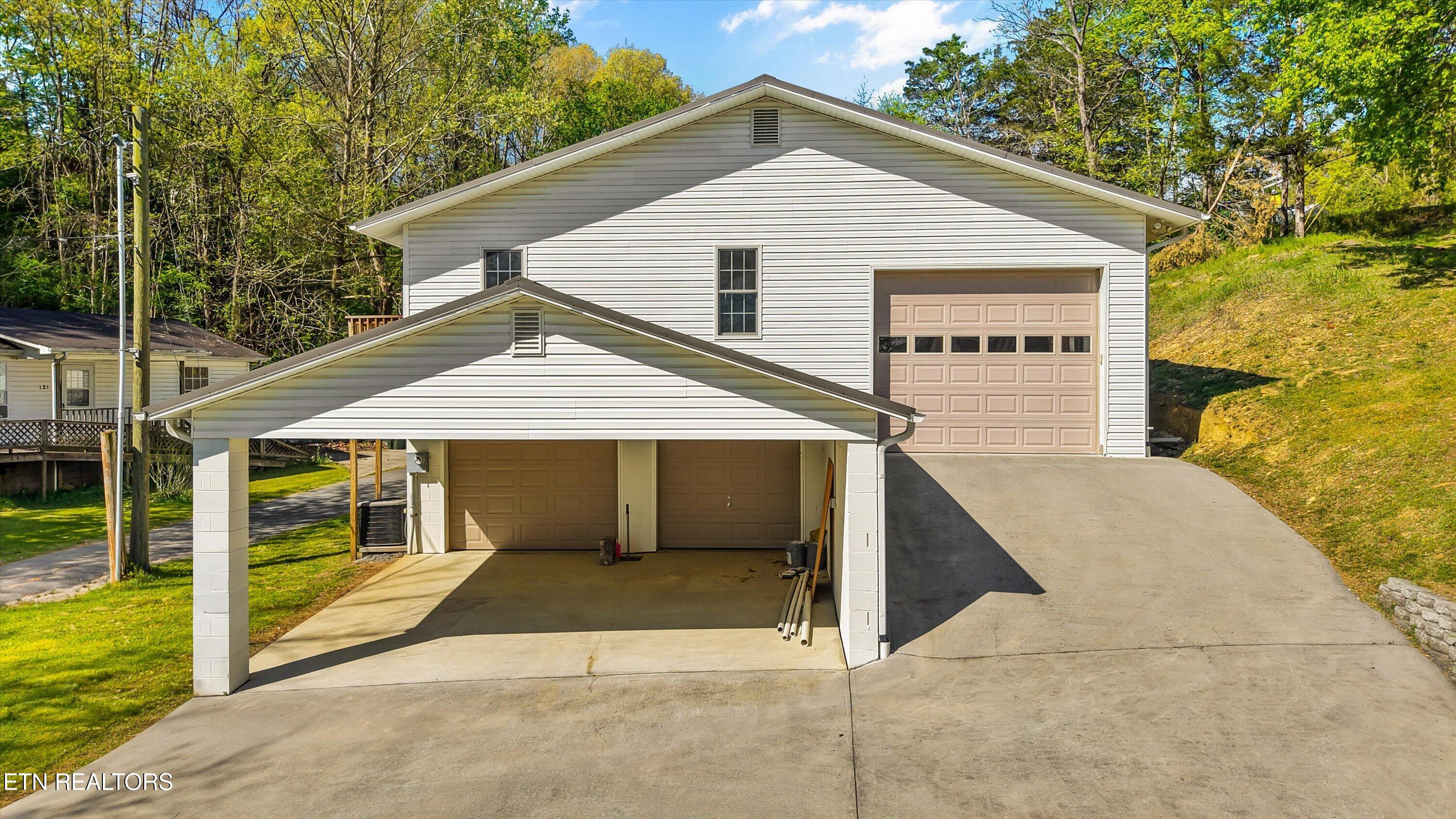 1017 Old Knoxville Highway Sevierville TN 37862