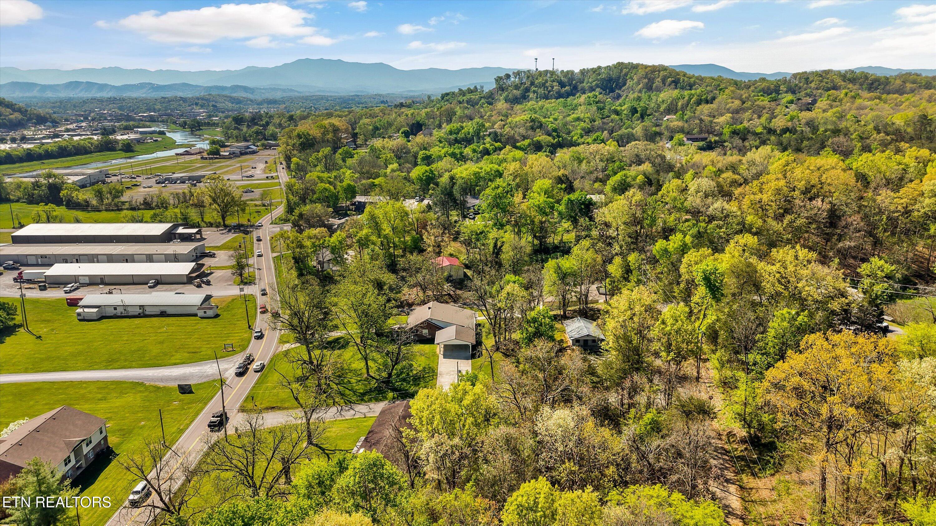 1017 Old Knoxville Highway Sevierville TN 37862