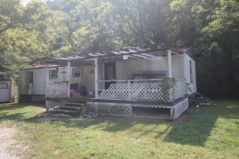564 Keylon Drive Harriman TN 37748