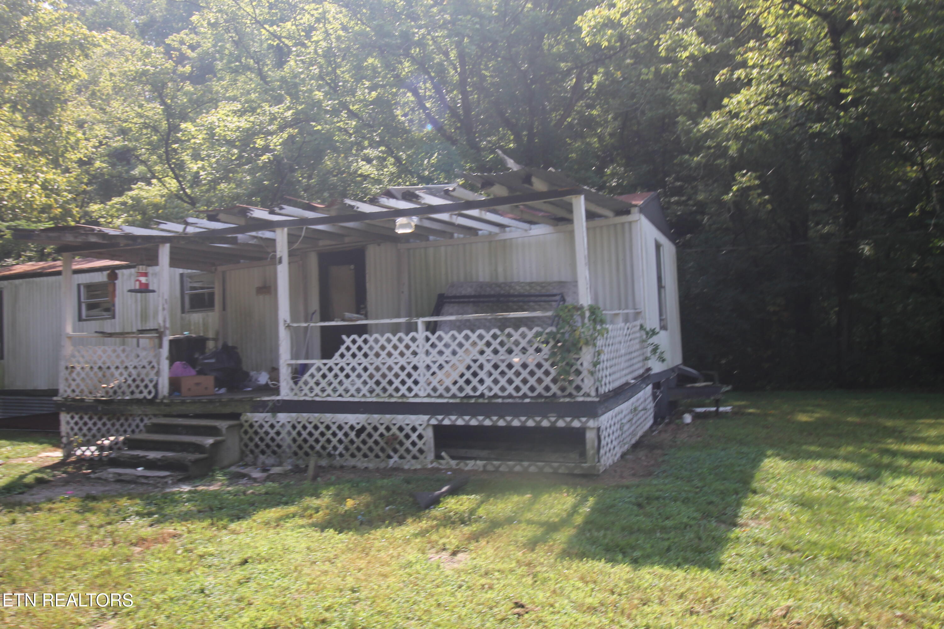 564 Keylon Drive Harriman TN 37748