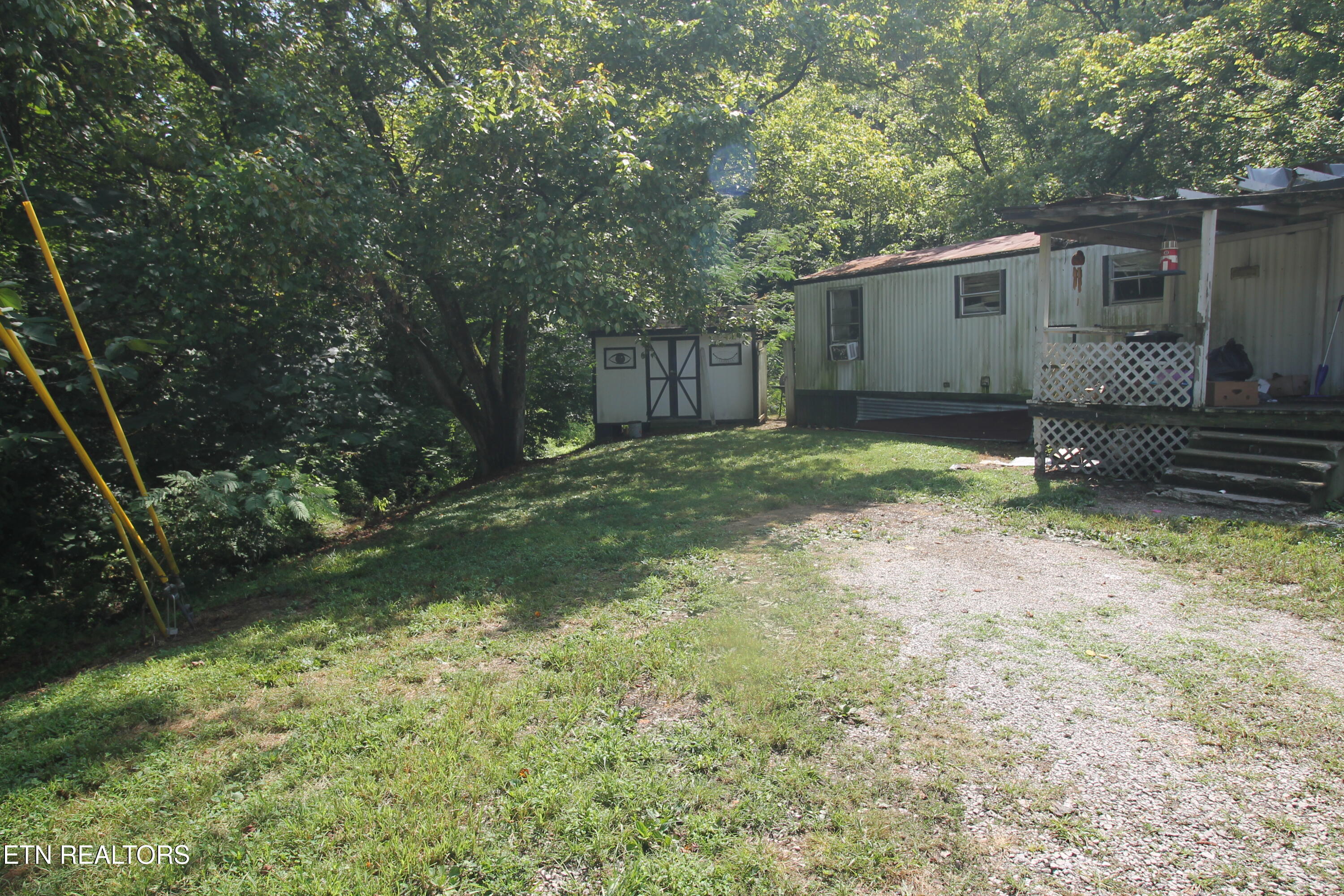 564 Keylon Drive Harriman TN 37748