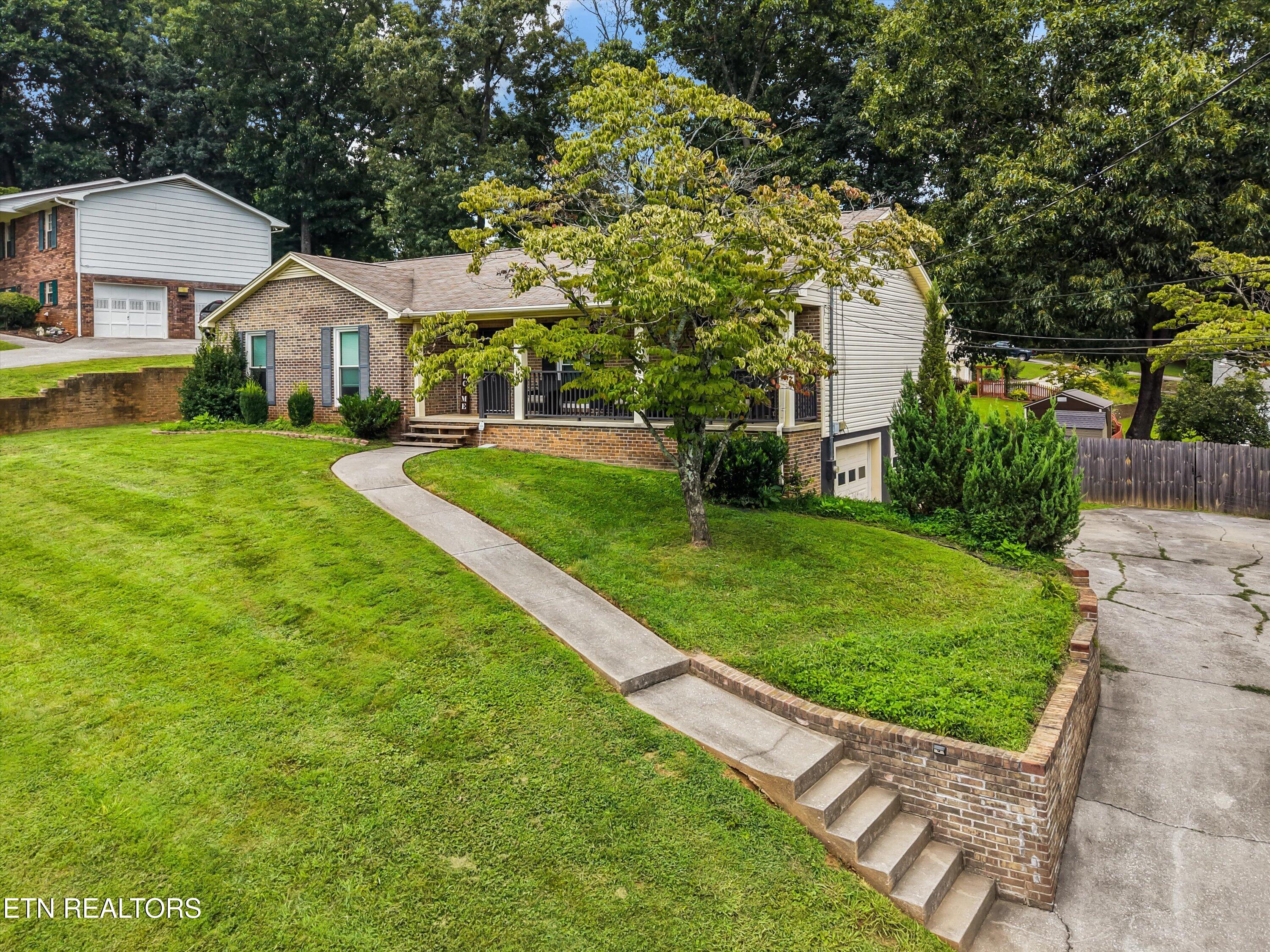 1308 Viking Drive Knoxville TN 37932