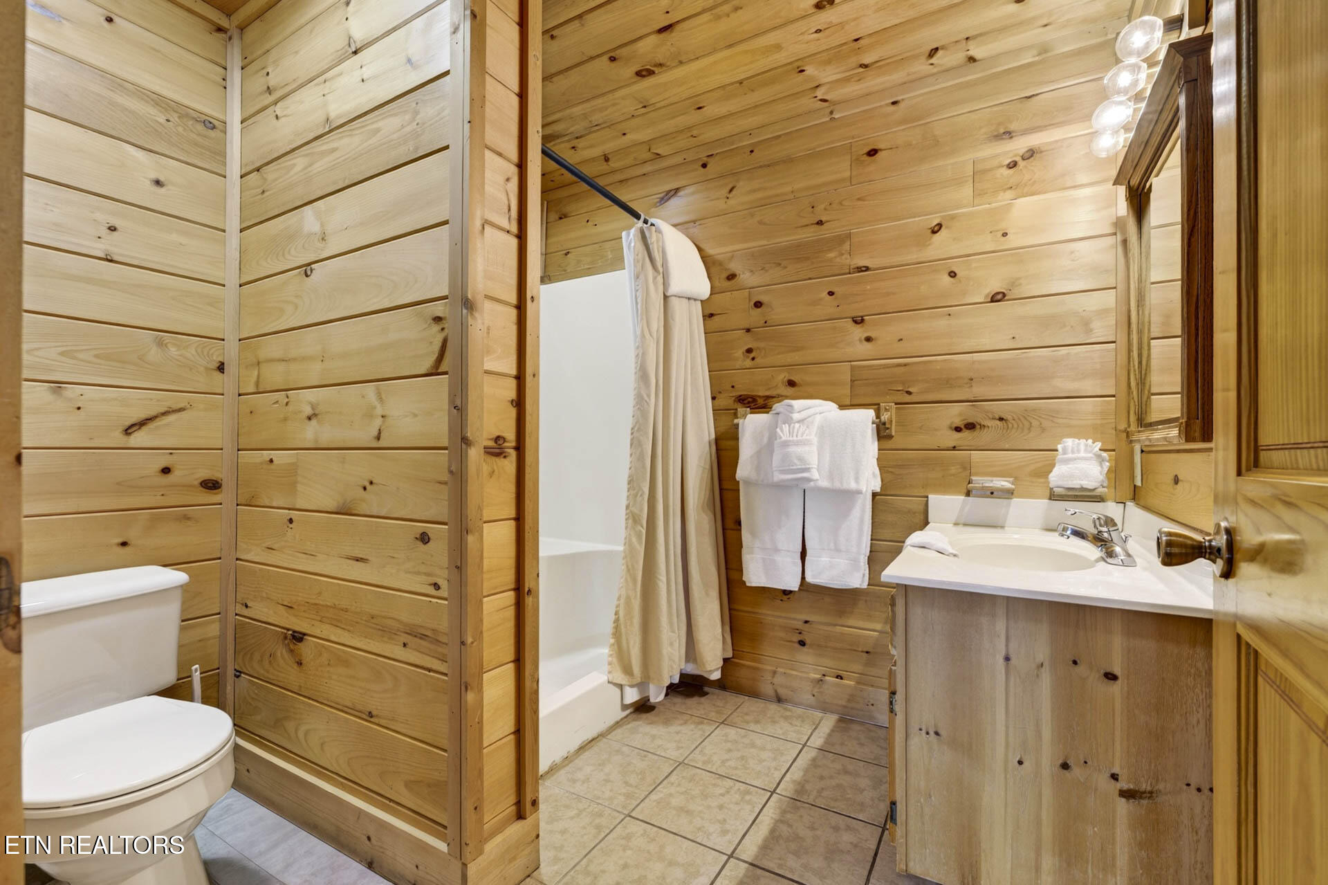 442 Silver Maple Lane Gatlinburg TN 37738