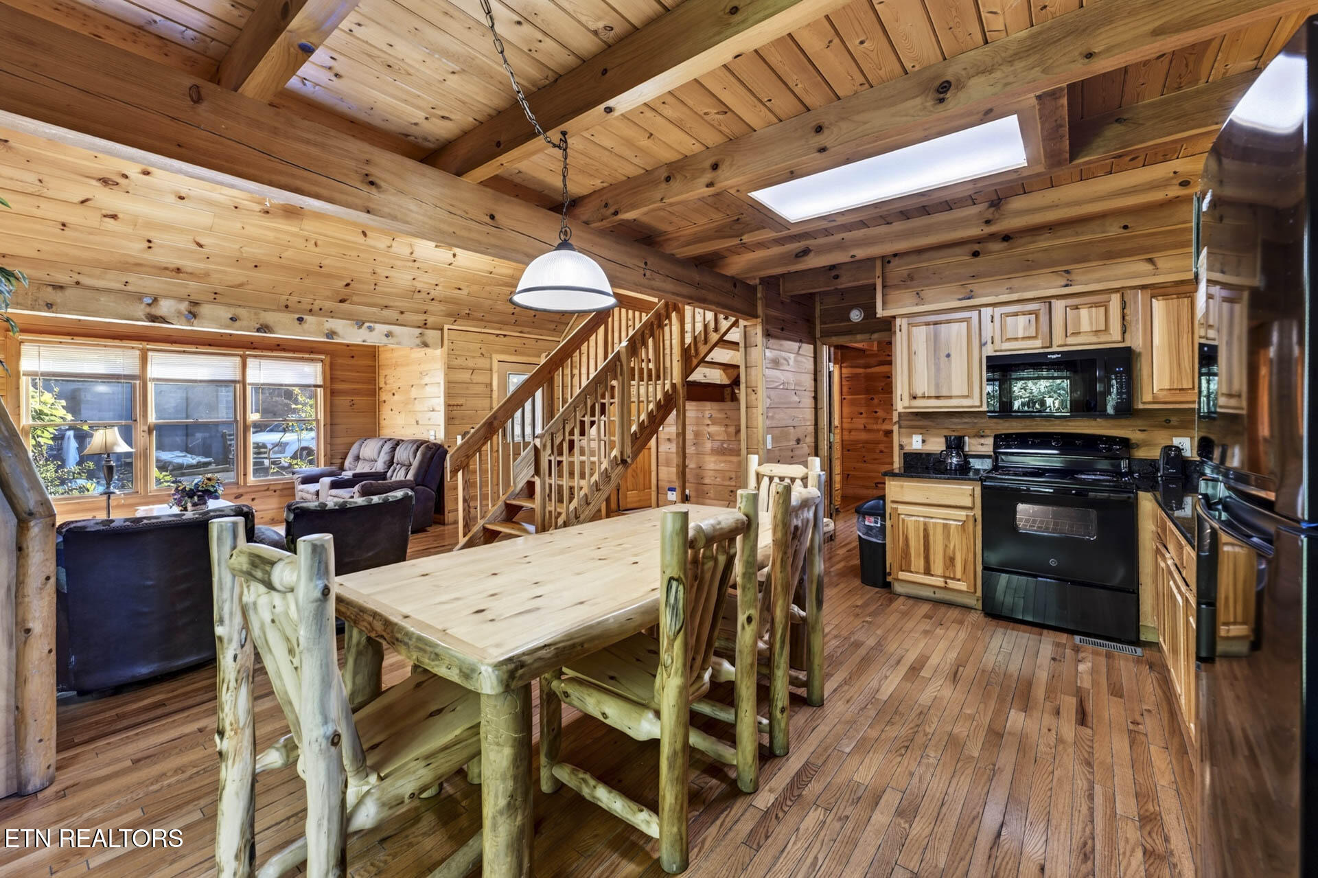 442 Silver Maple Lane Gatlinburg TN 37738