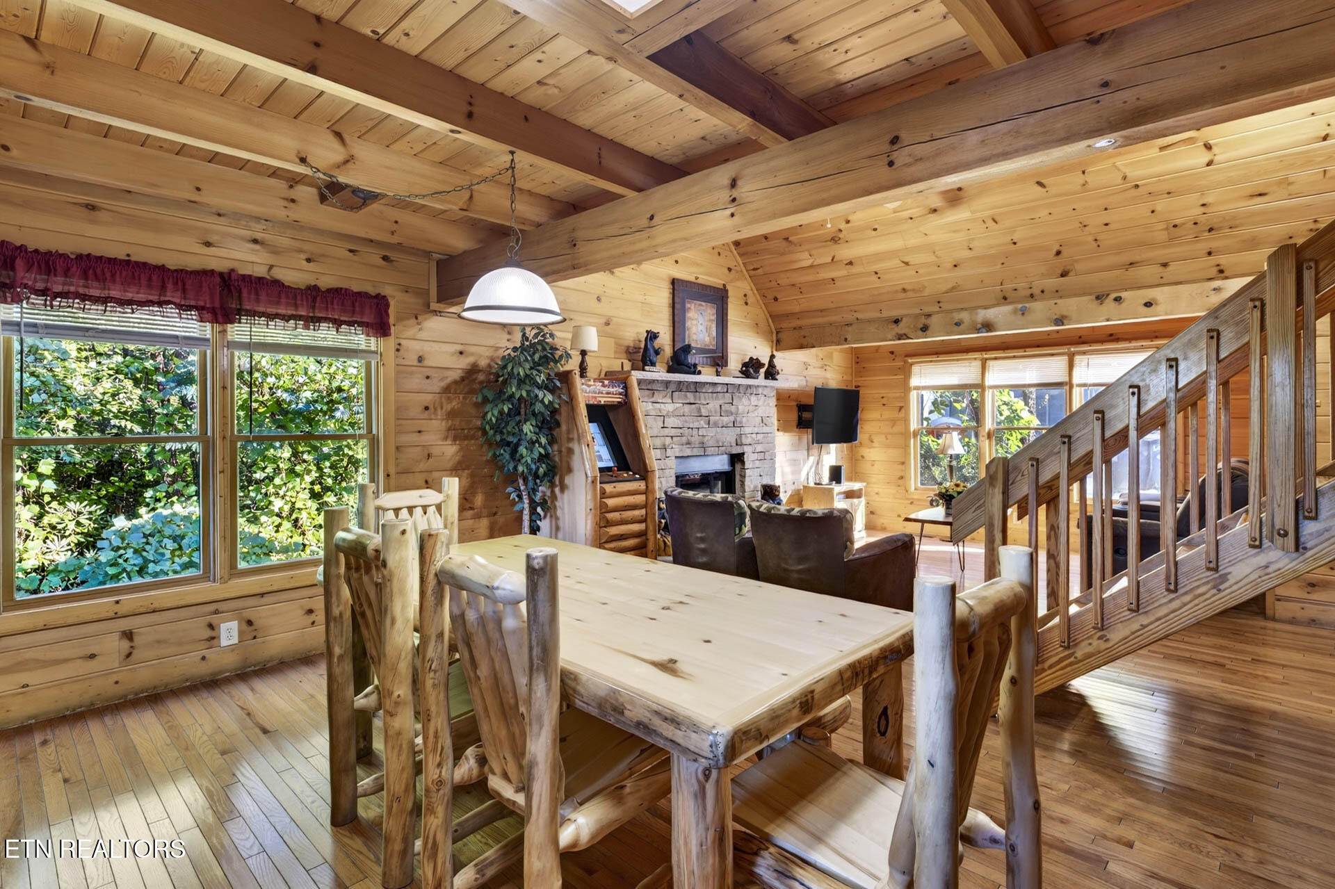 442 Silver Maple Lane Gatlinburg TN 37738