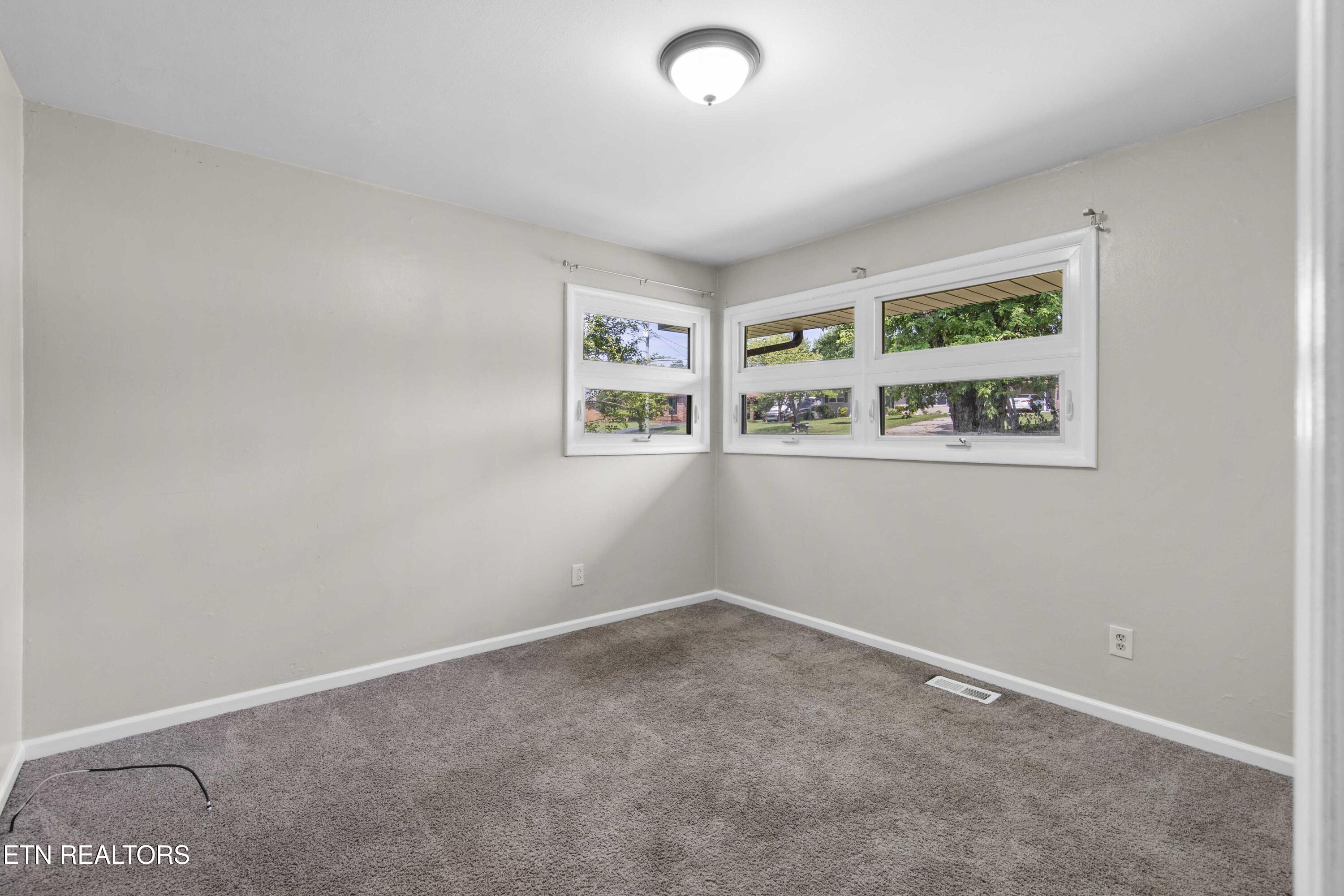 2312 Capri Drive Knoxville TN 37912