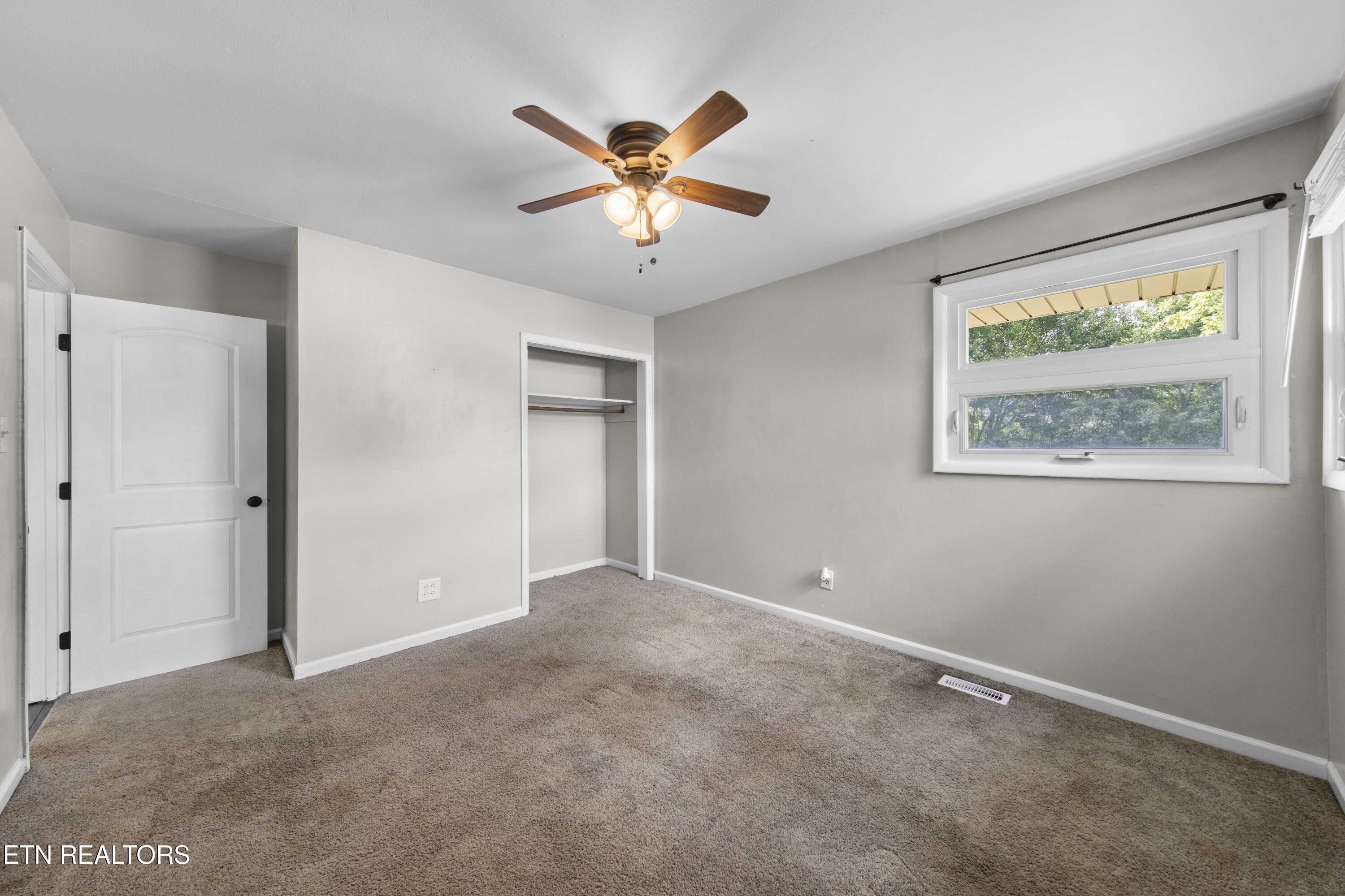 2312 Capri Drive Knoxville TN 37912