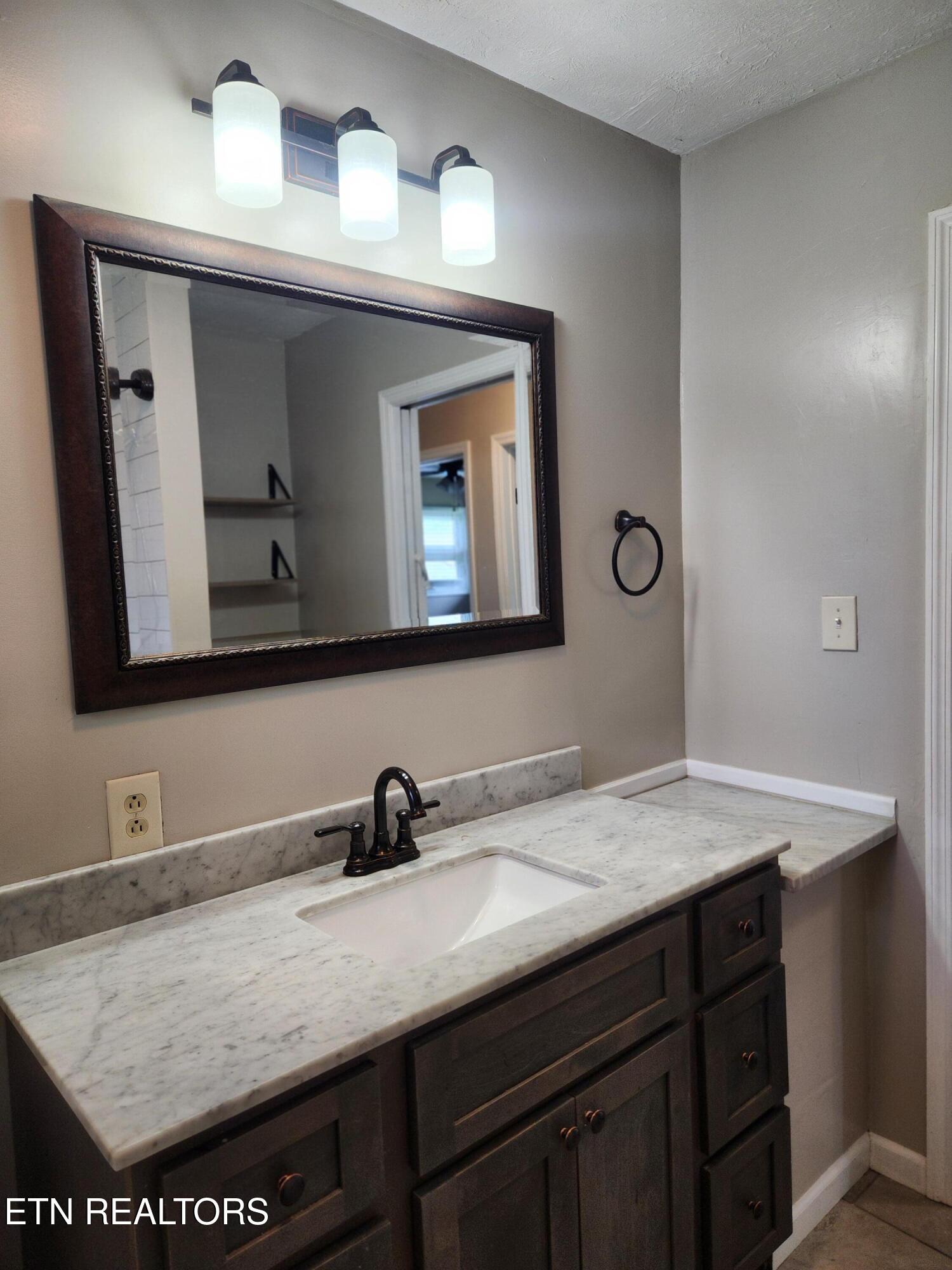 2312 Capri Drive Knoxville TN 37912