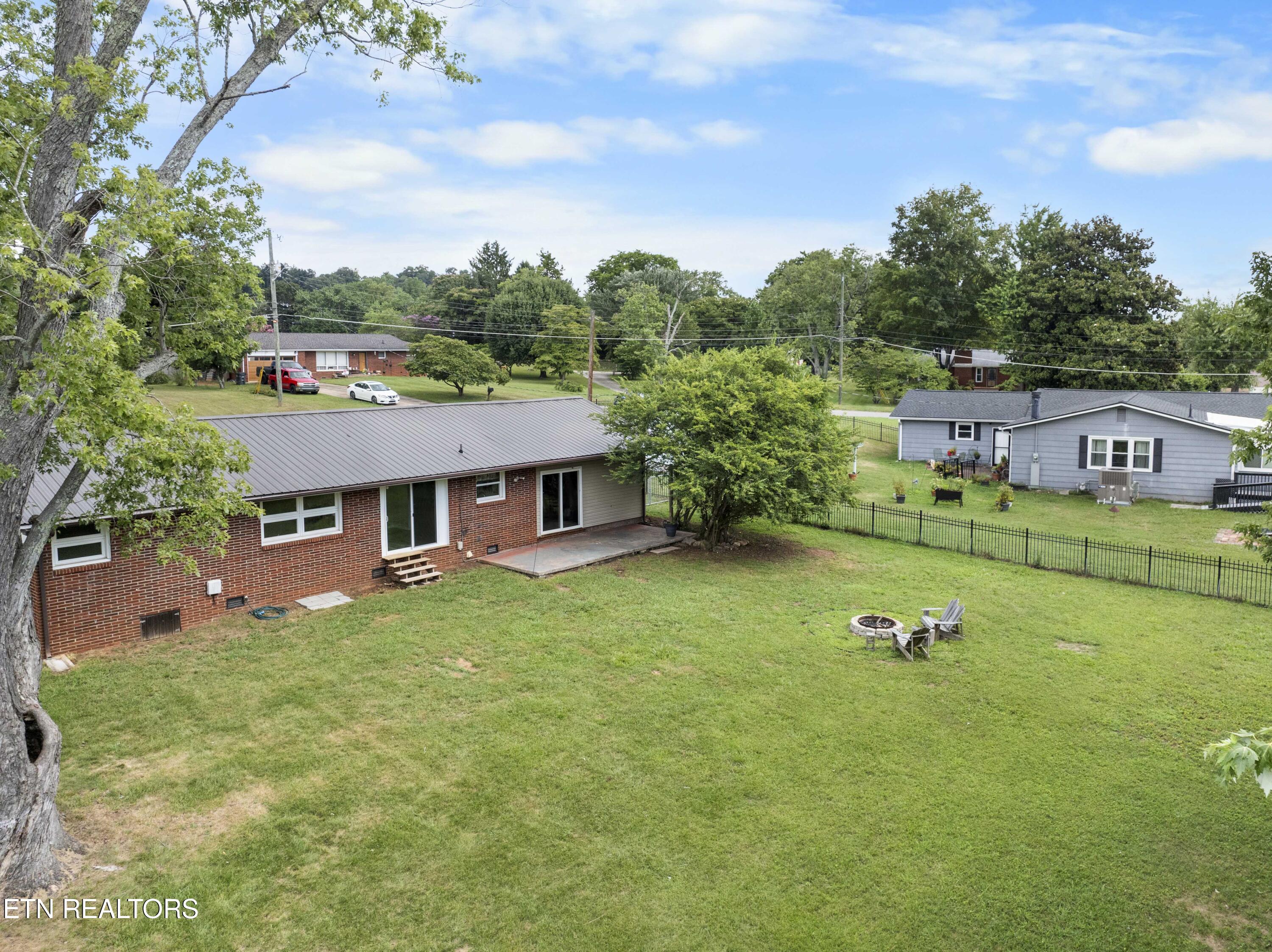 2312 Capri Drive Knoxville TN 37912