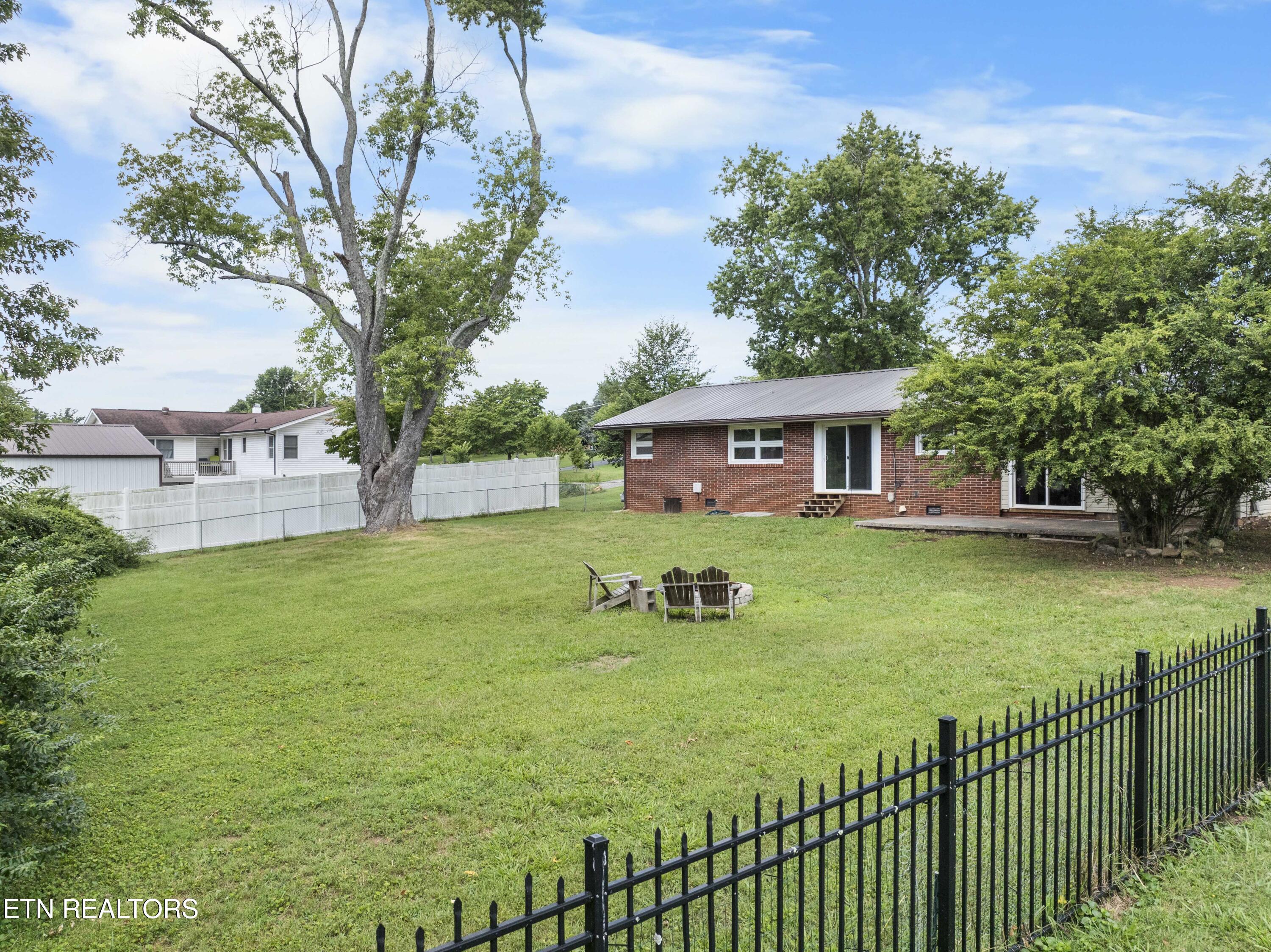 2312 Capri Drive Knoxville TN 37912