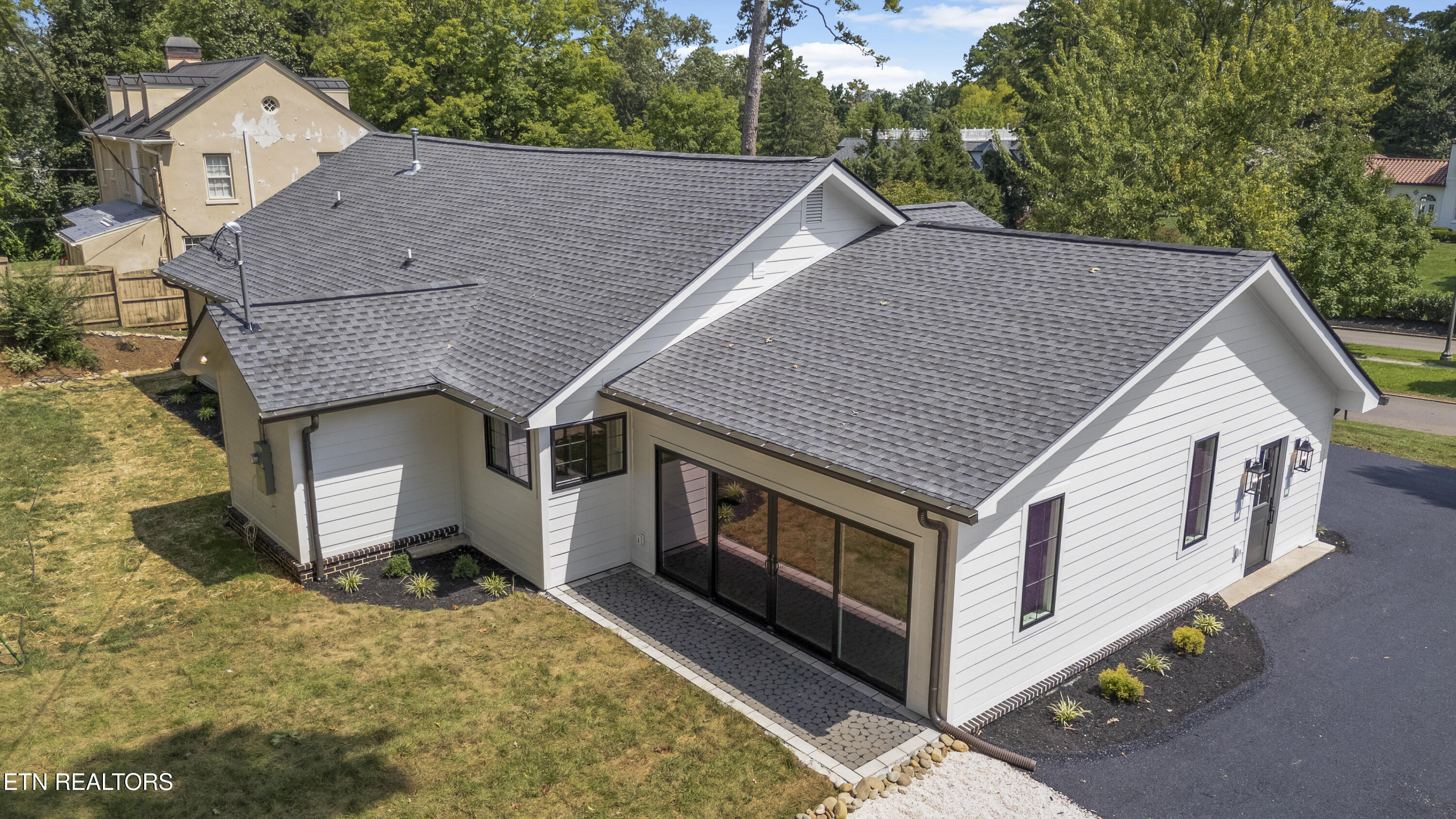 749 Cherokee Boulevard Knoxville TN 37919