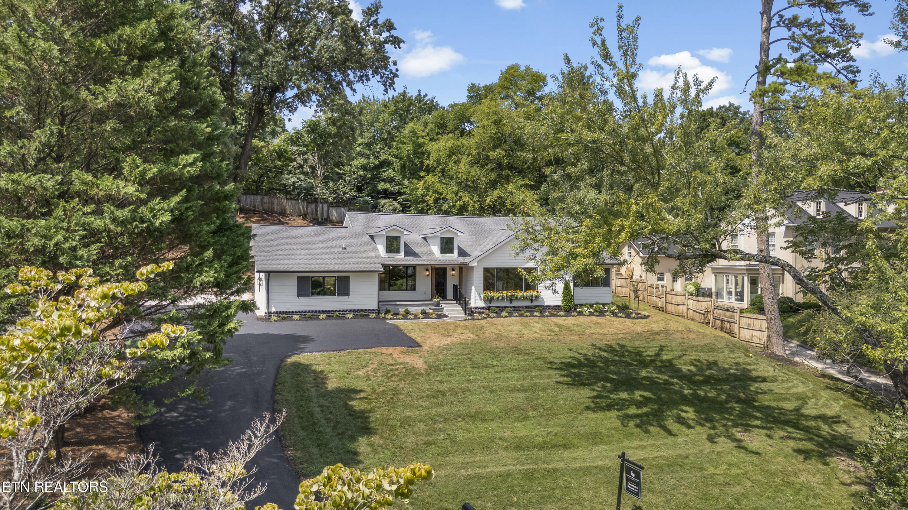 749 Cherokee Boulevard Knoxville TN 37919