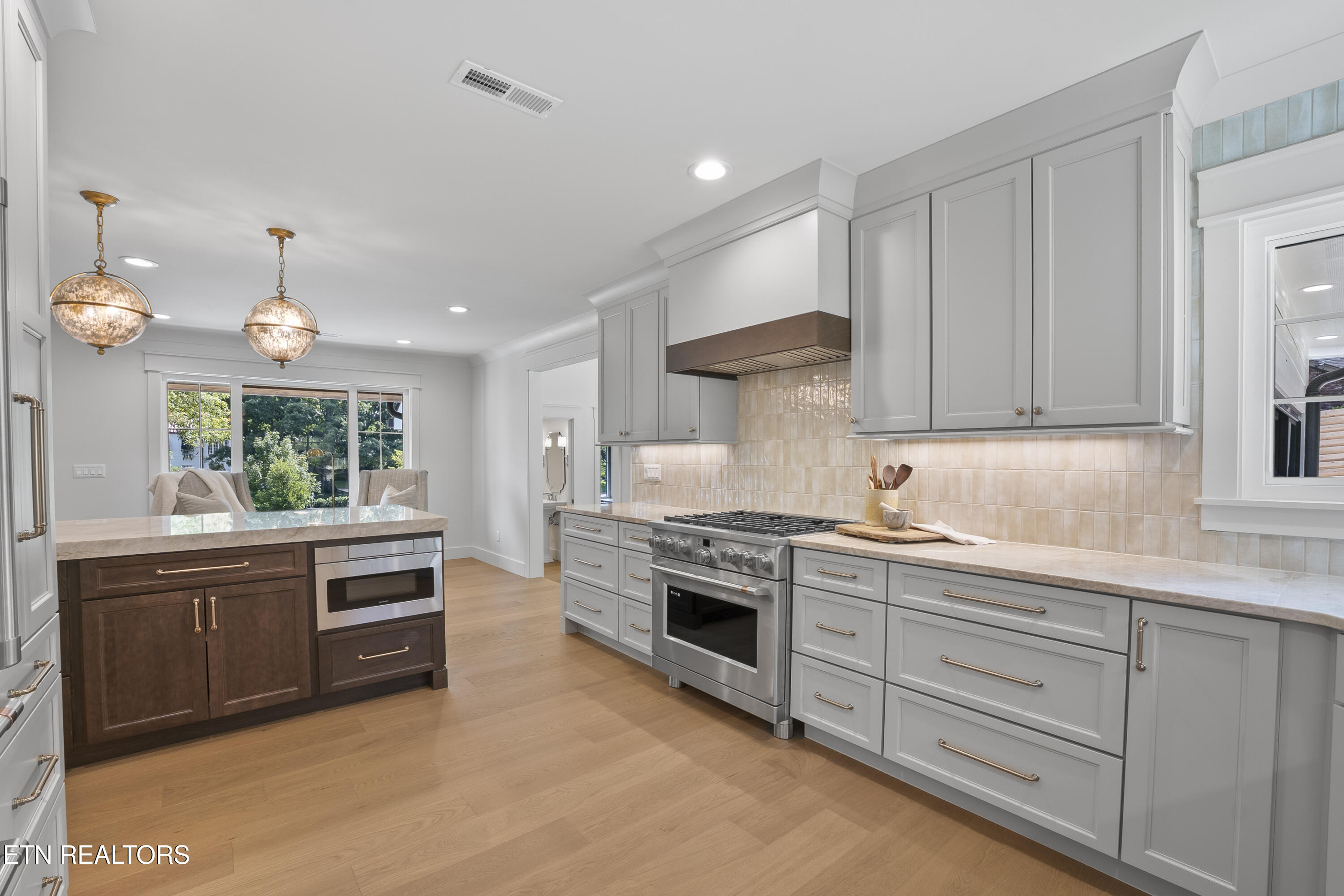 749 Cherokee Boulevard Knoxville TN 37919