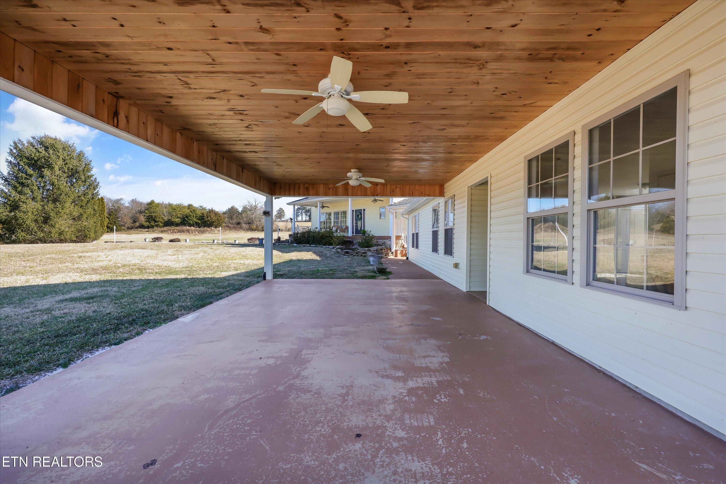 171 Wrenwood Way Greenback TN 37742