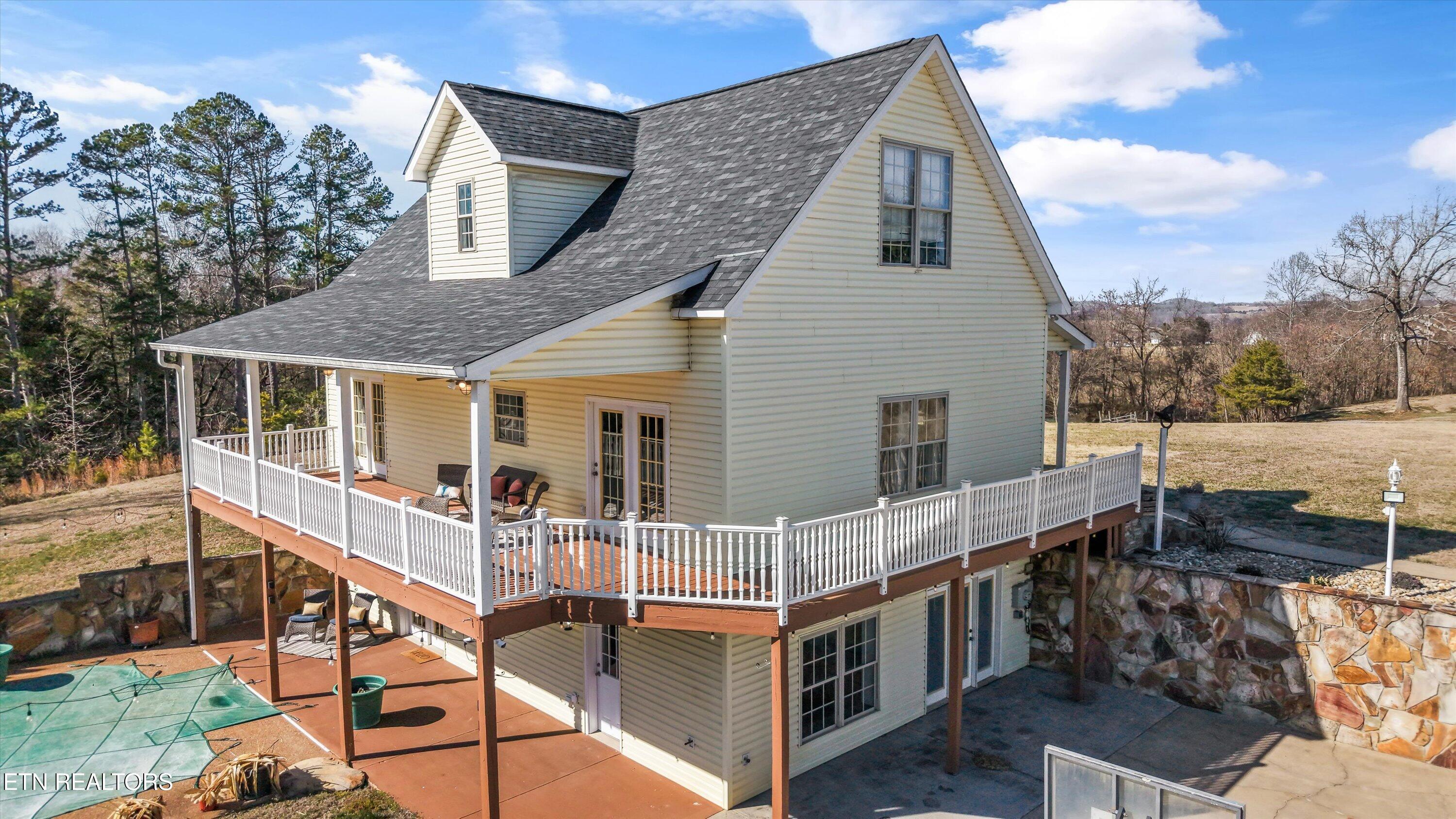 171 Wrenwood Way Greenback TN 37742