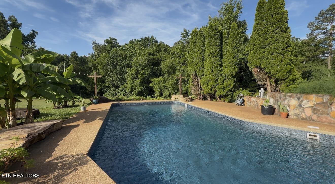 171 Wrenwood Way Greenback TN 37742