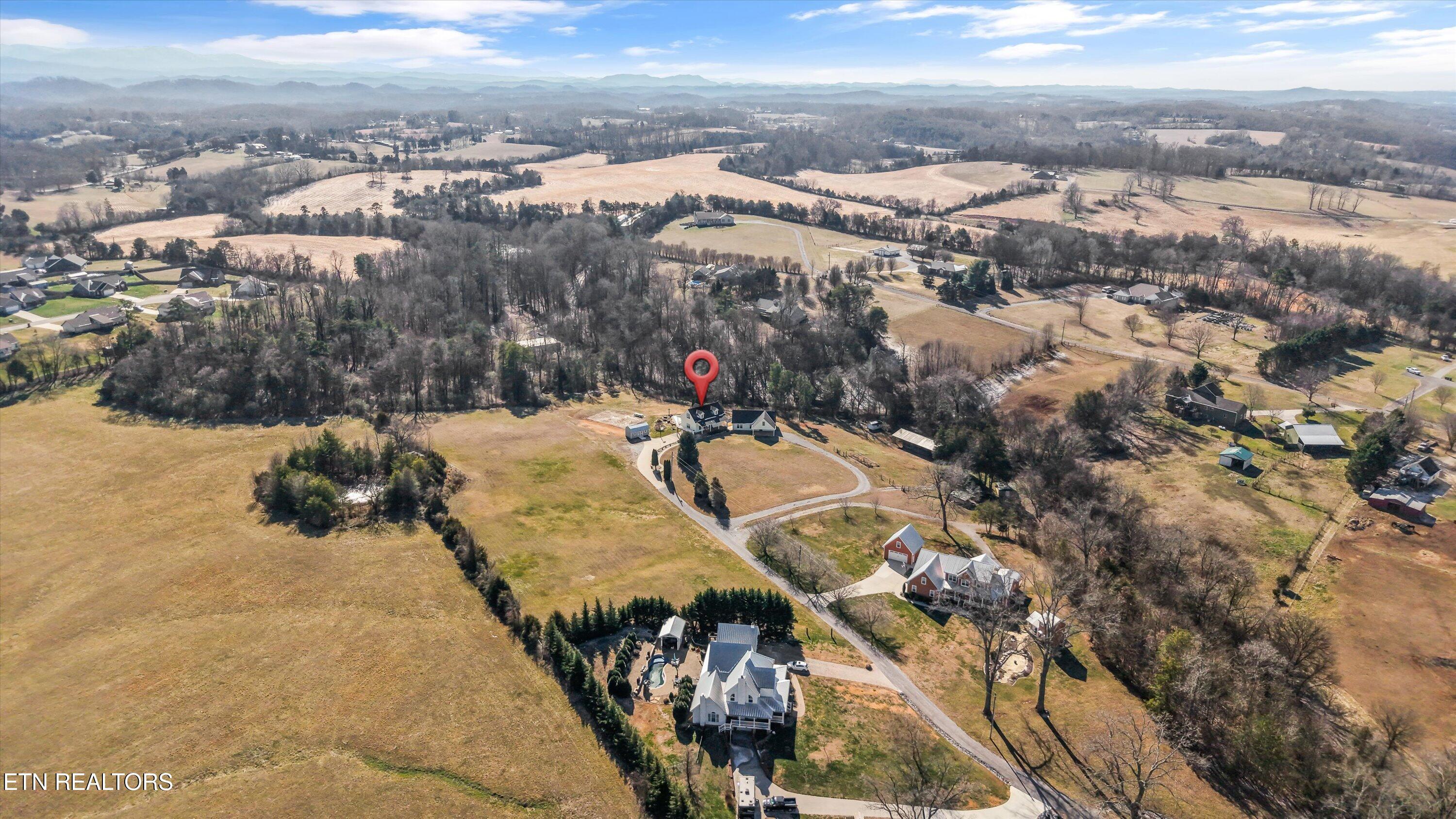 171 Wrenwood Way Greenback TN 37742