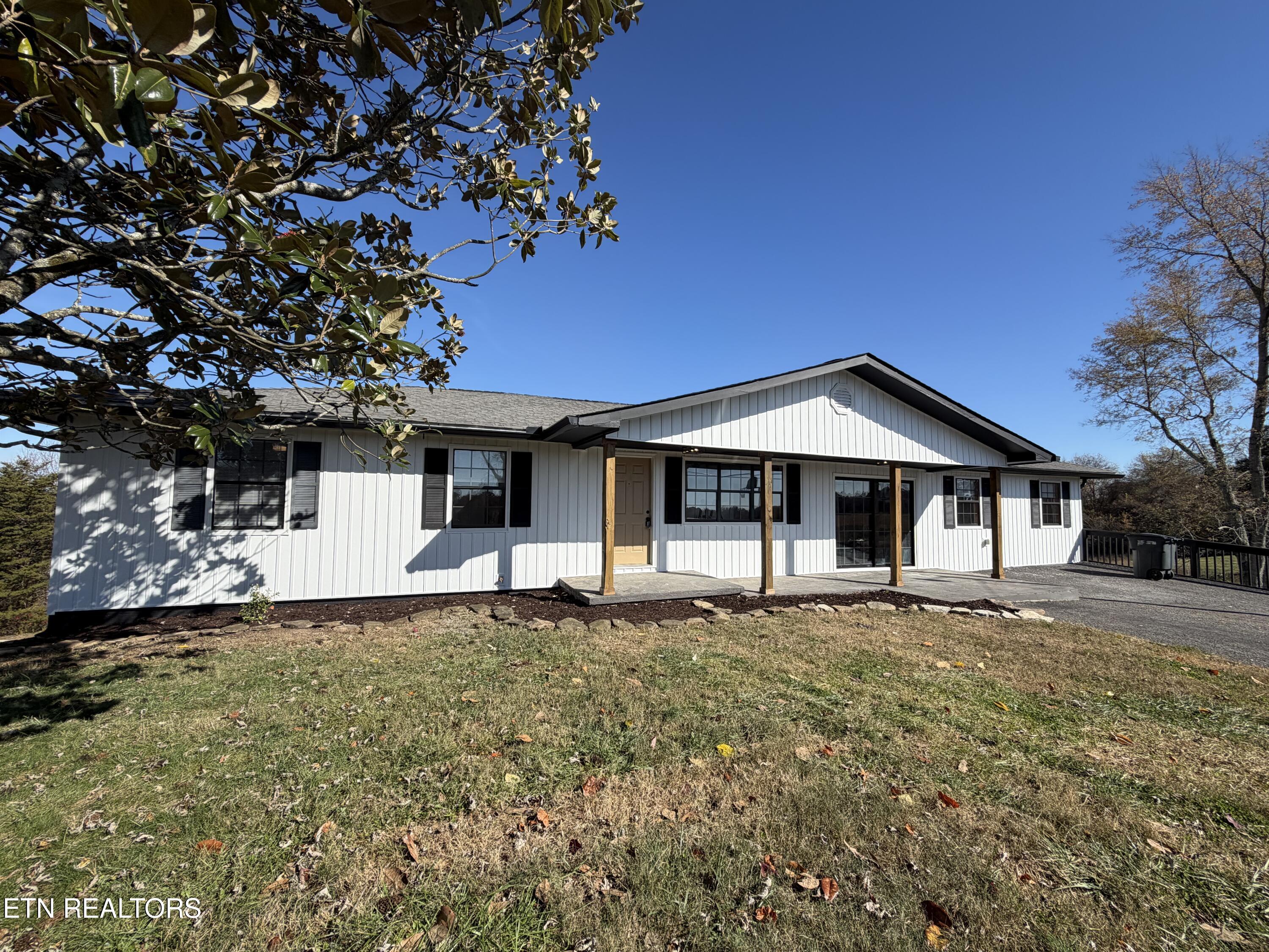 328 Peach Orchard Road Clinton TN 37716