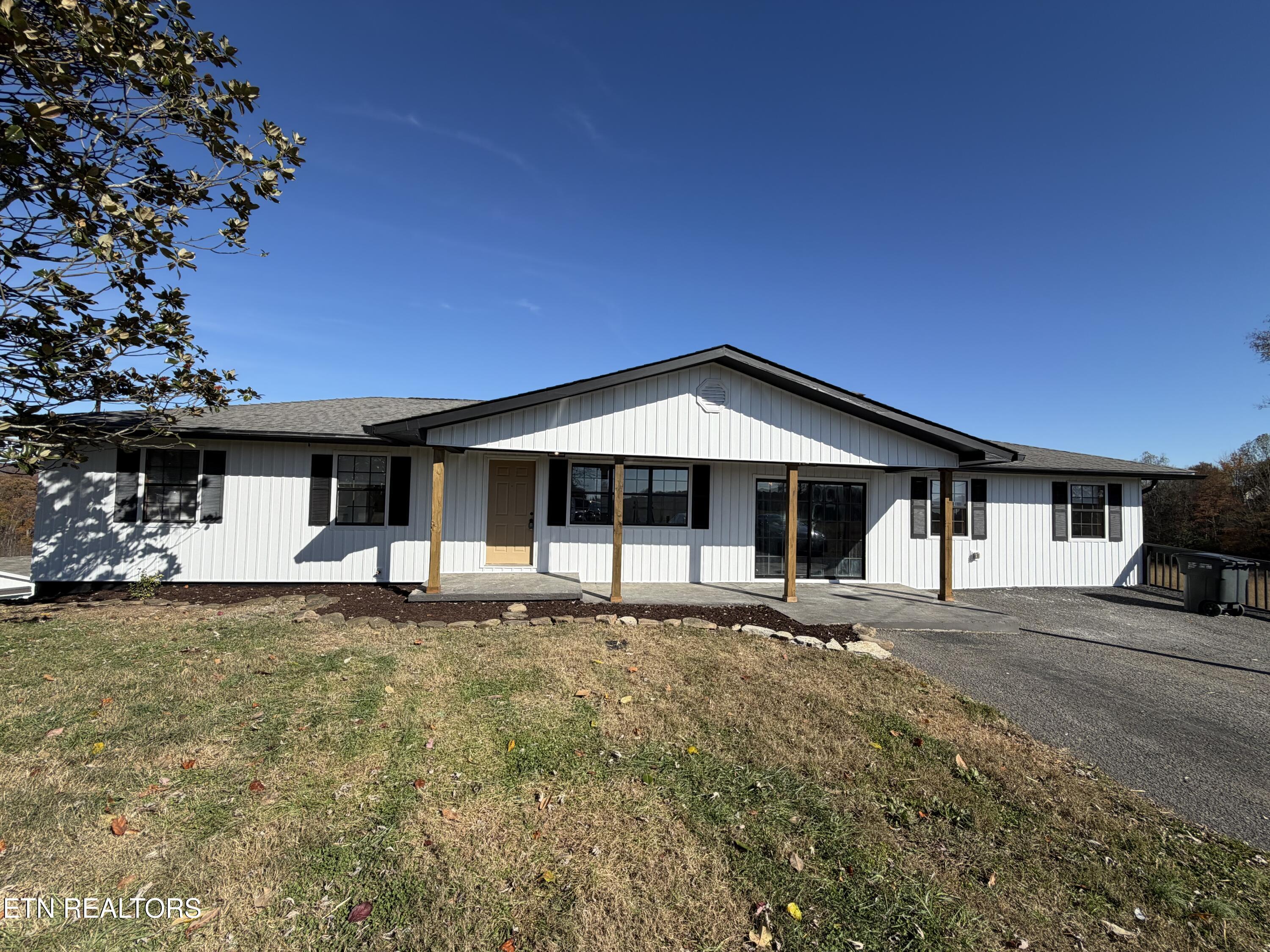 328 Peach Orchard Road Clinton TN 37716