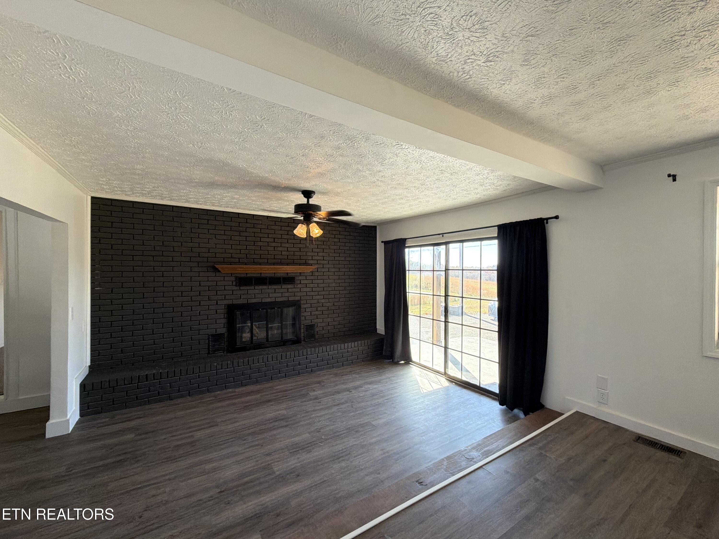 328 Peach Orchard Road Clinton TN 37716