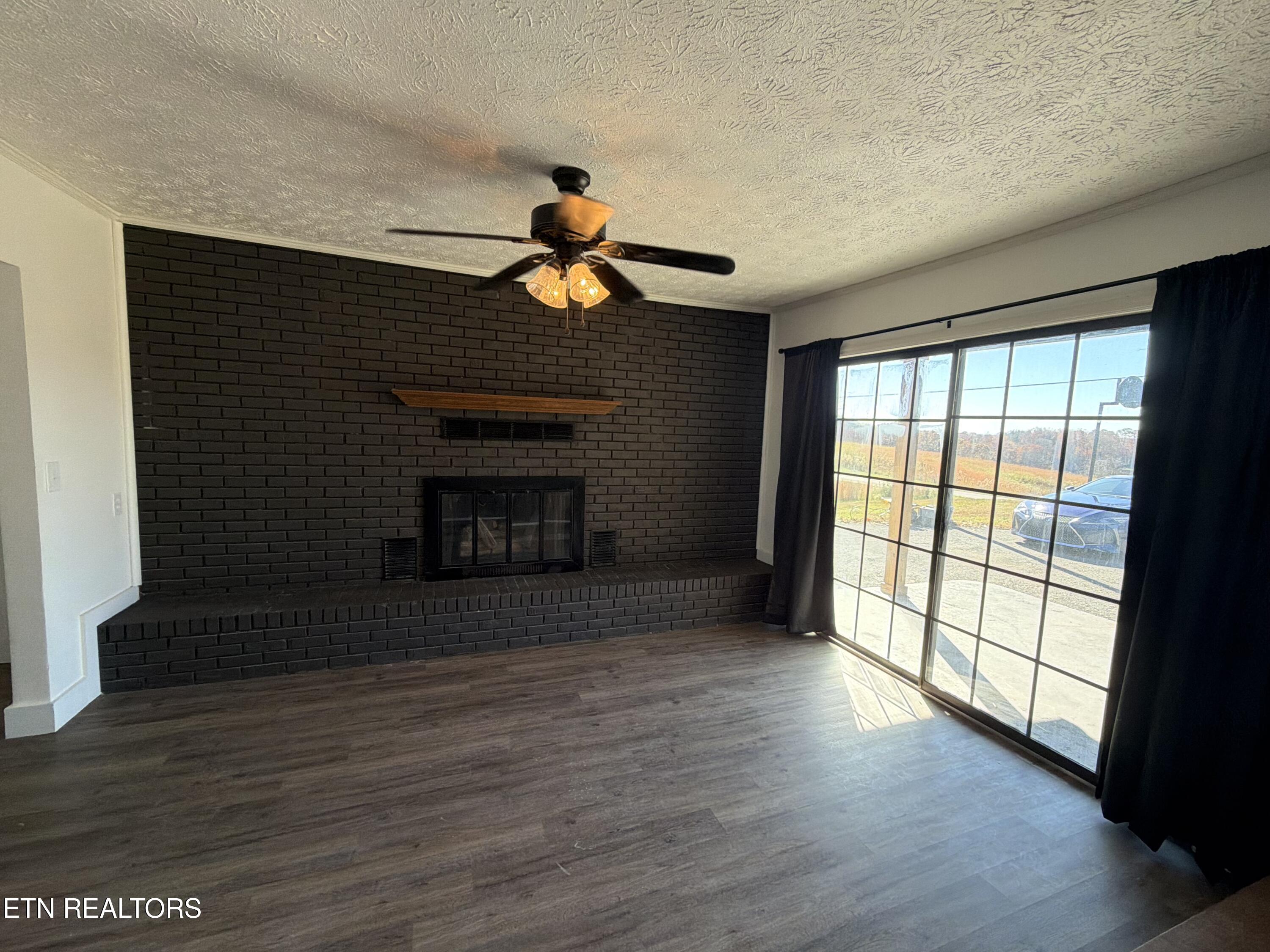 328 Peach Orchard Road Clinton TN 37716