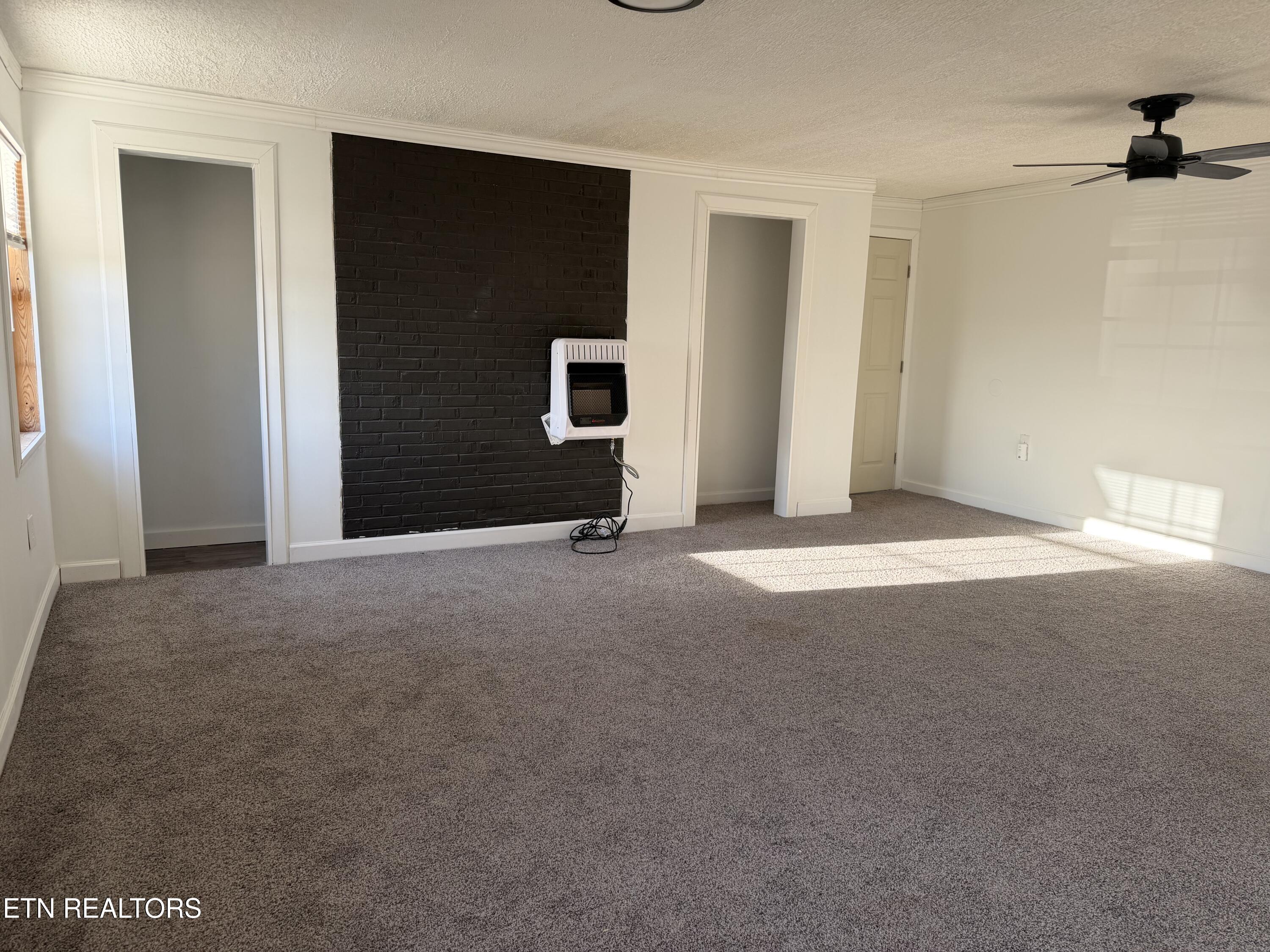 328 Peach Orchard Road Clinton TN 37716