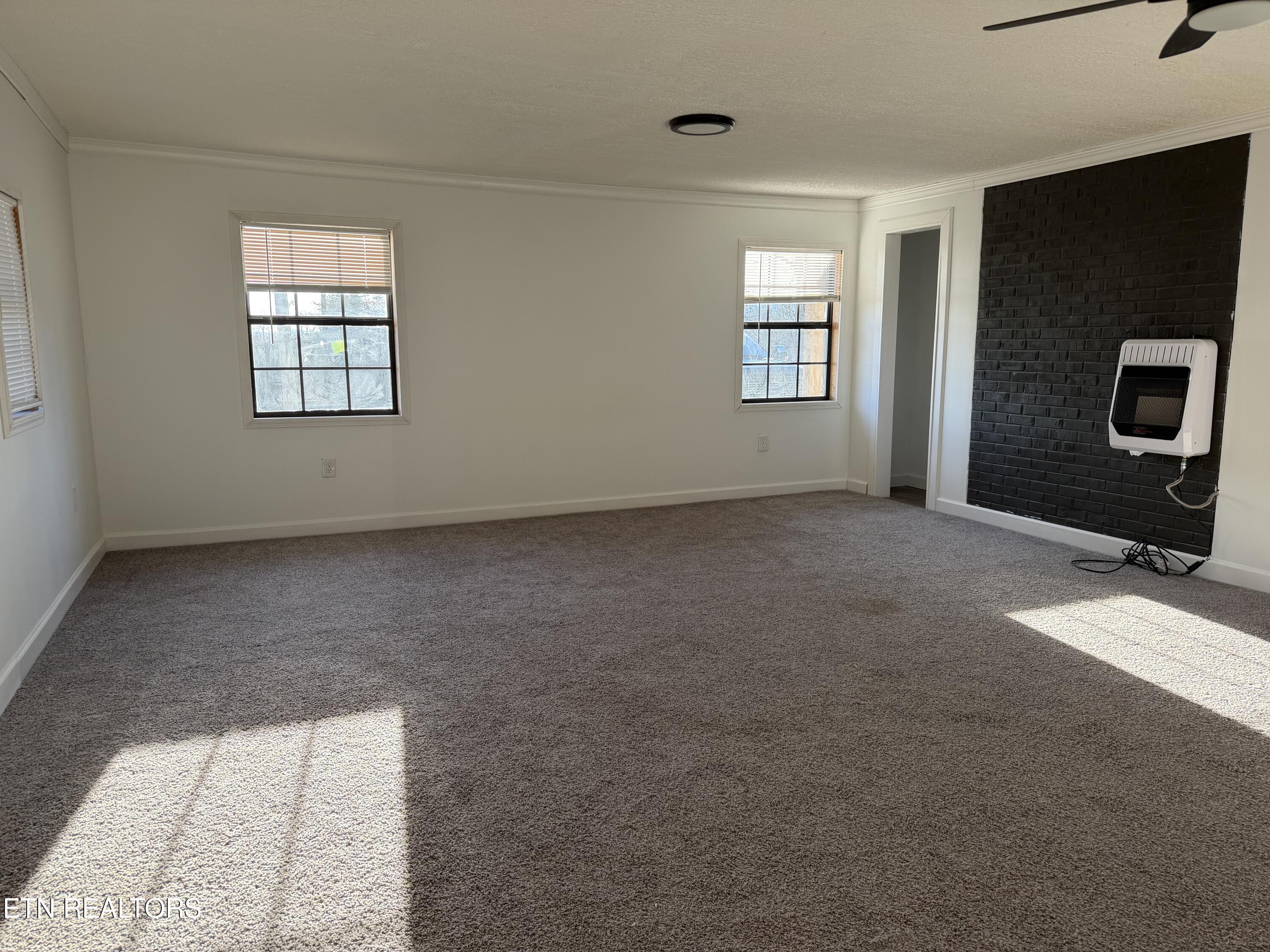 328 Peach Orchard Road Clinton TN 37716