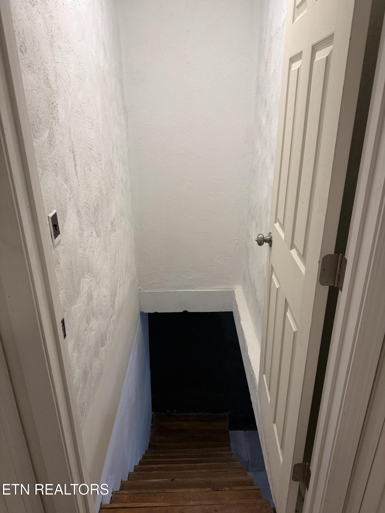 328 Peach Orchard Road Clinton TN 37716