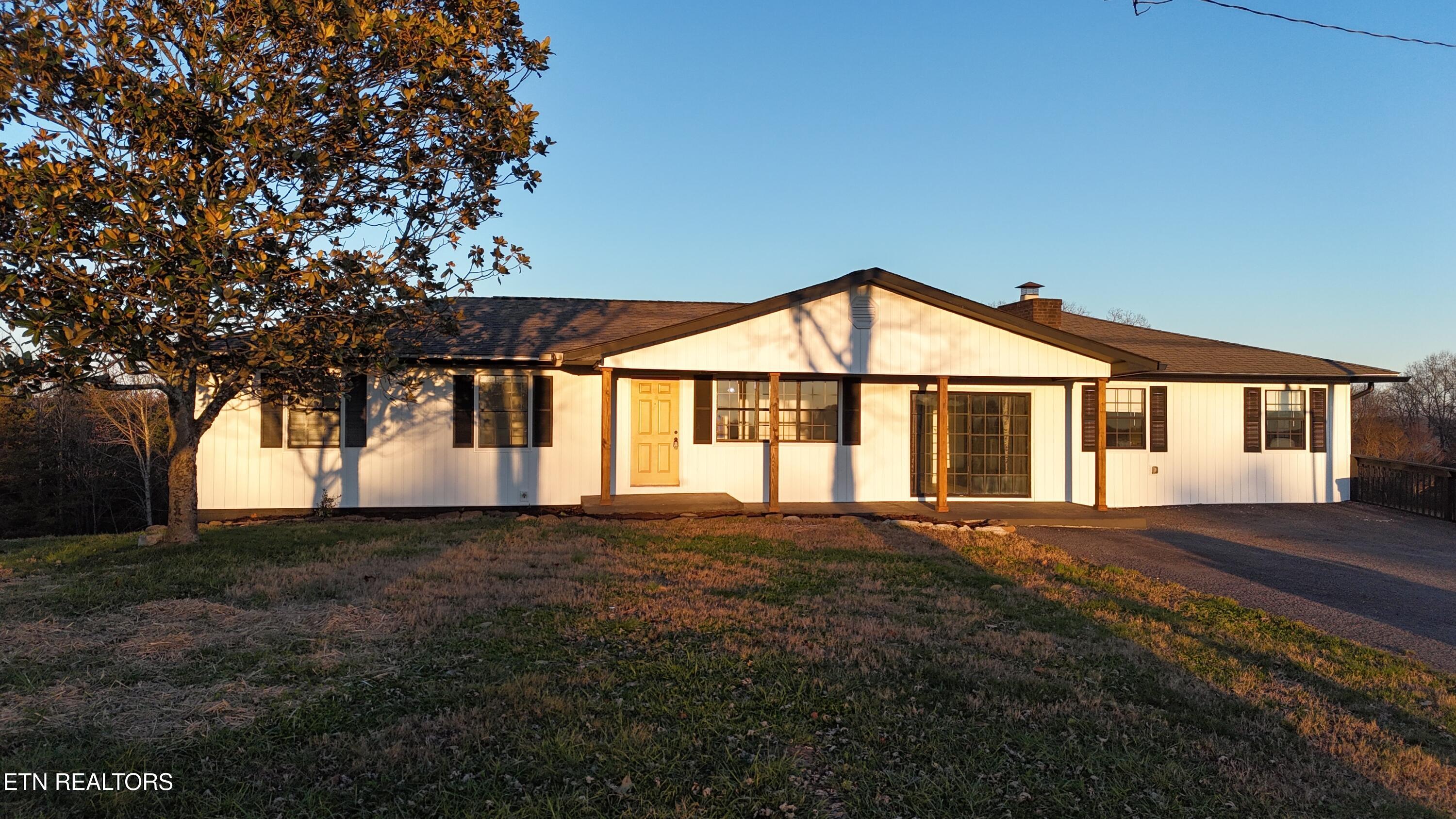 328 Peach Orchard Road Clinton TN 37716