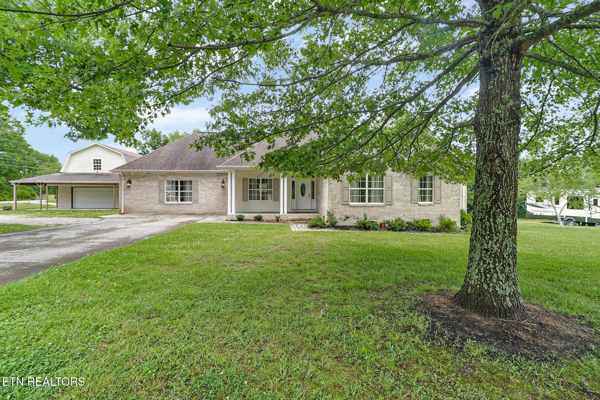 809 Buffalo Trail Clarkrange TN 38553