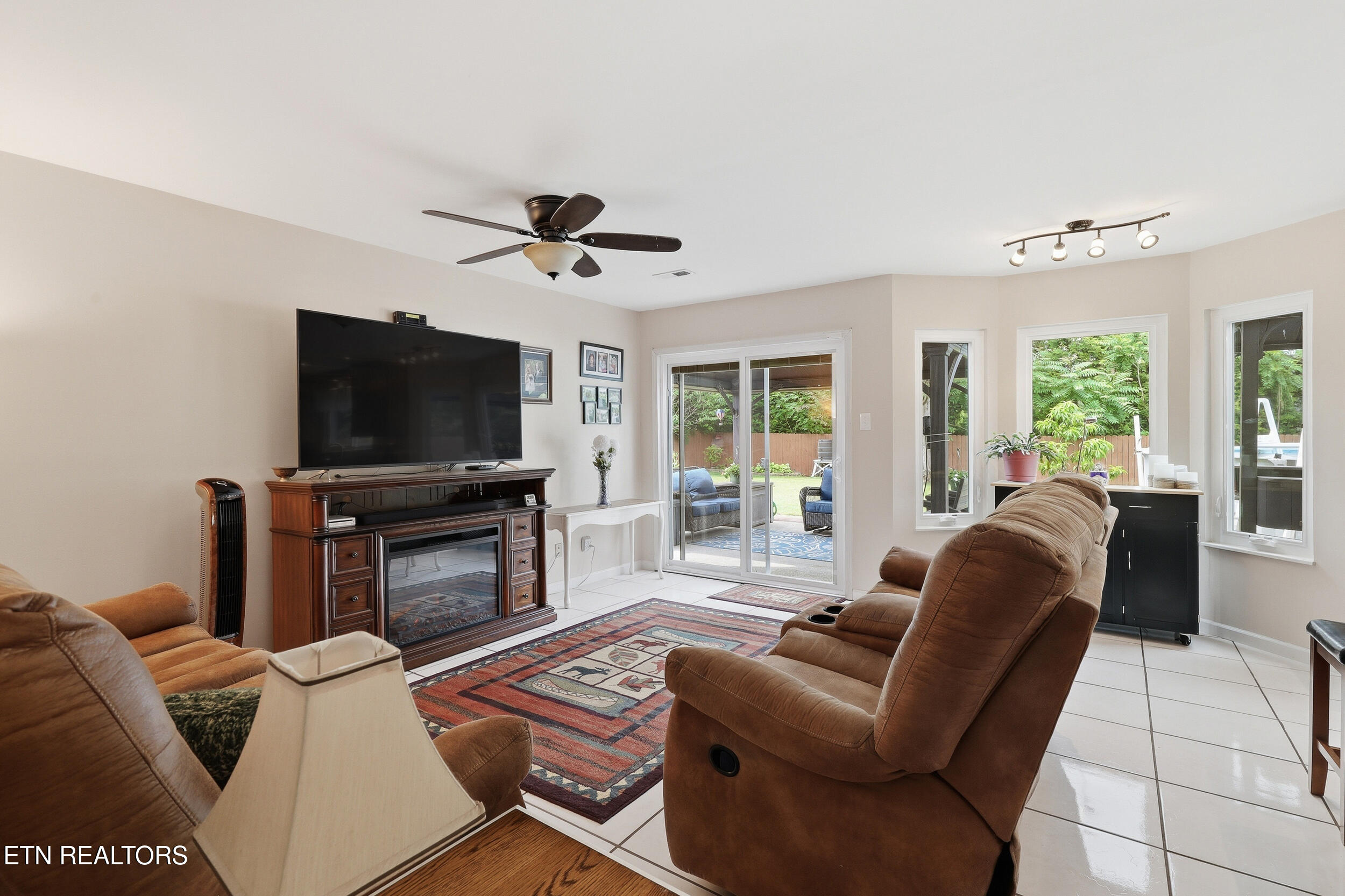 2279 Willingham Lane Maryville TN 37803
