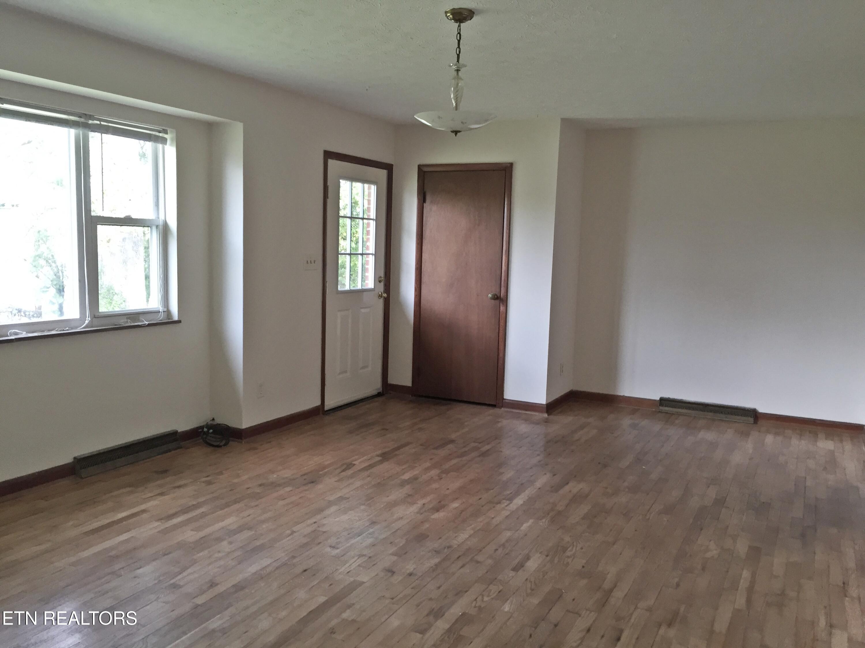 1910 E Broadway Avenue Maryville TN 37804