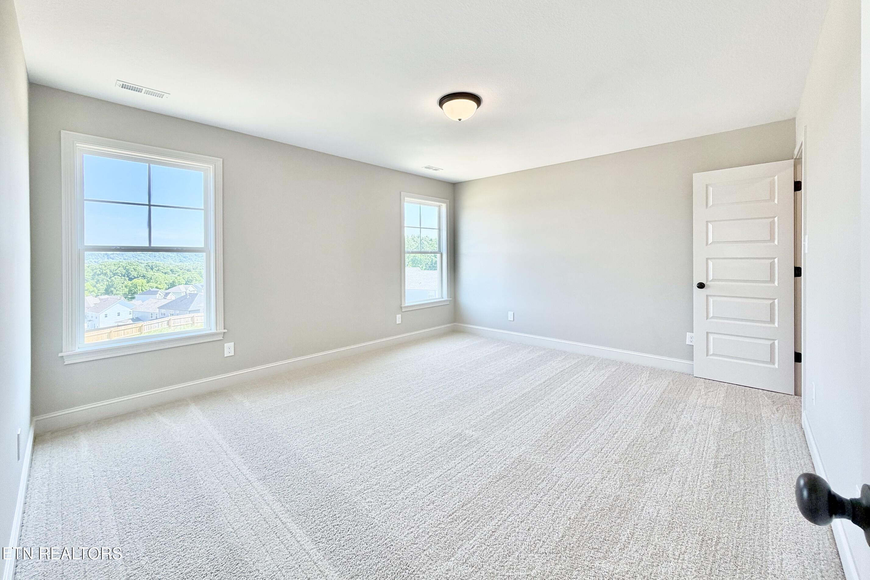 8923 Queensdale Lane Knoxville TN 37924