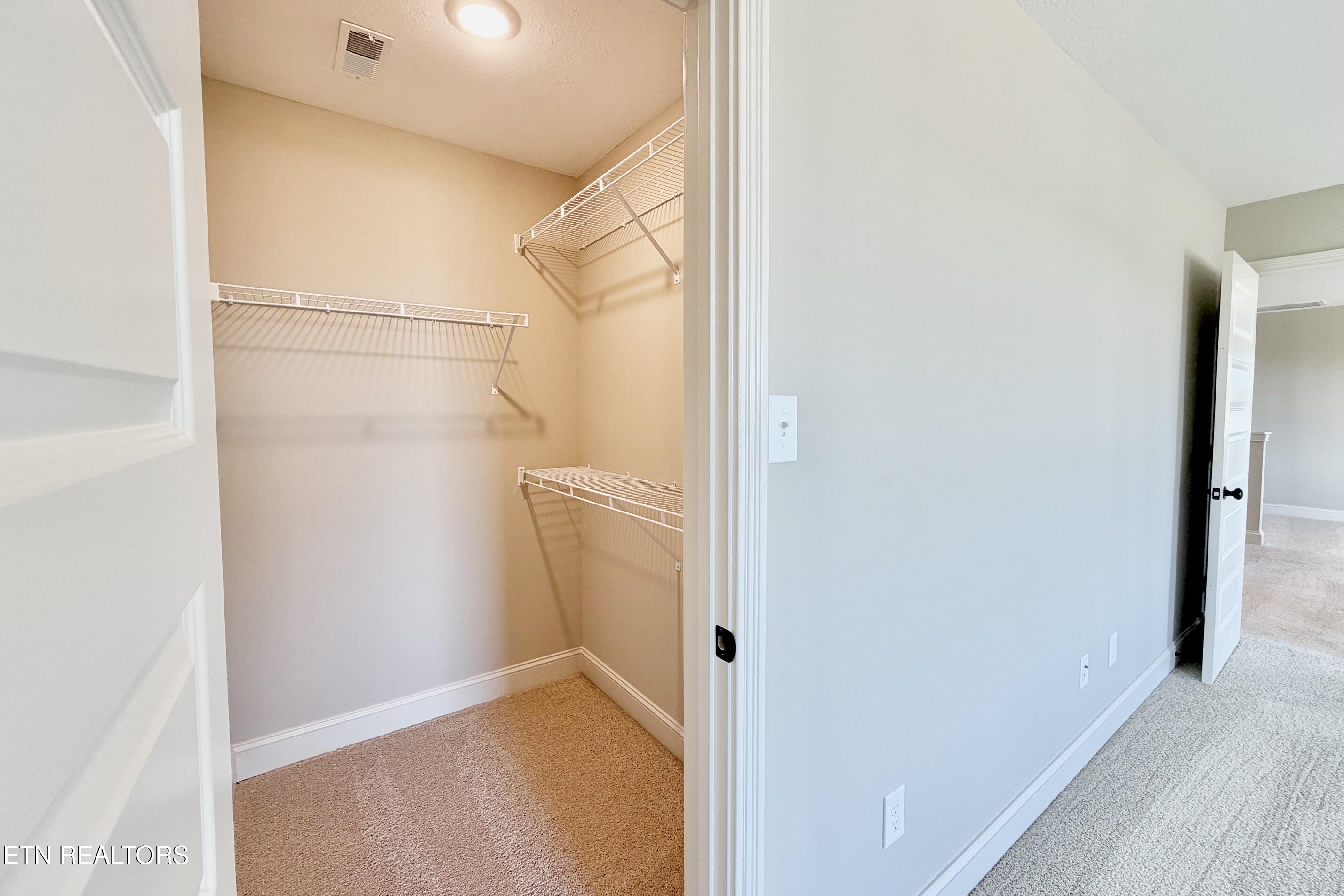 8923 Queensdale Lane Knoxville TN 37924
