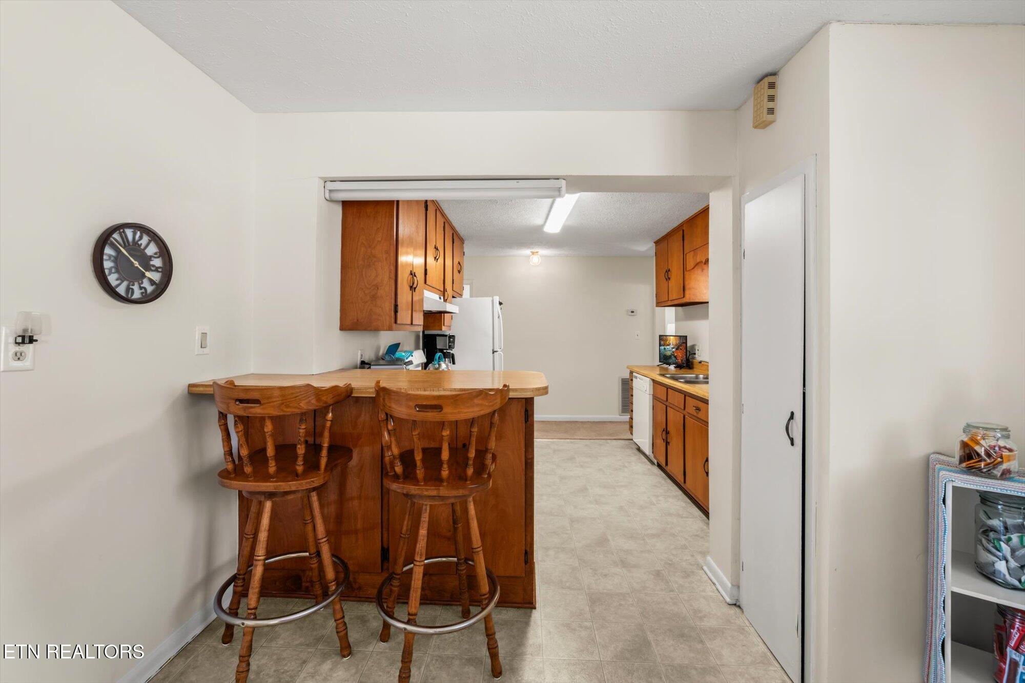 833 Ridgeview Drive Clinton TN 37716