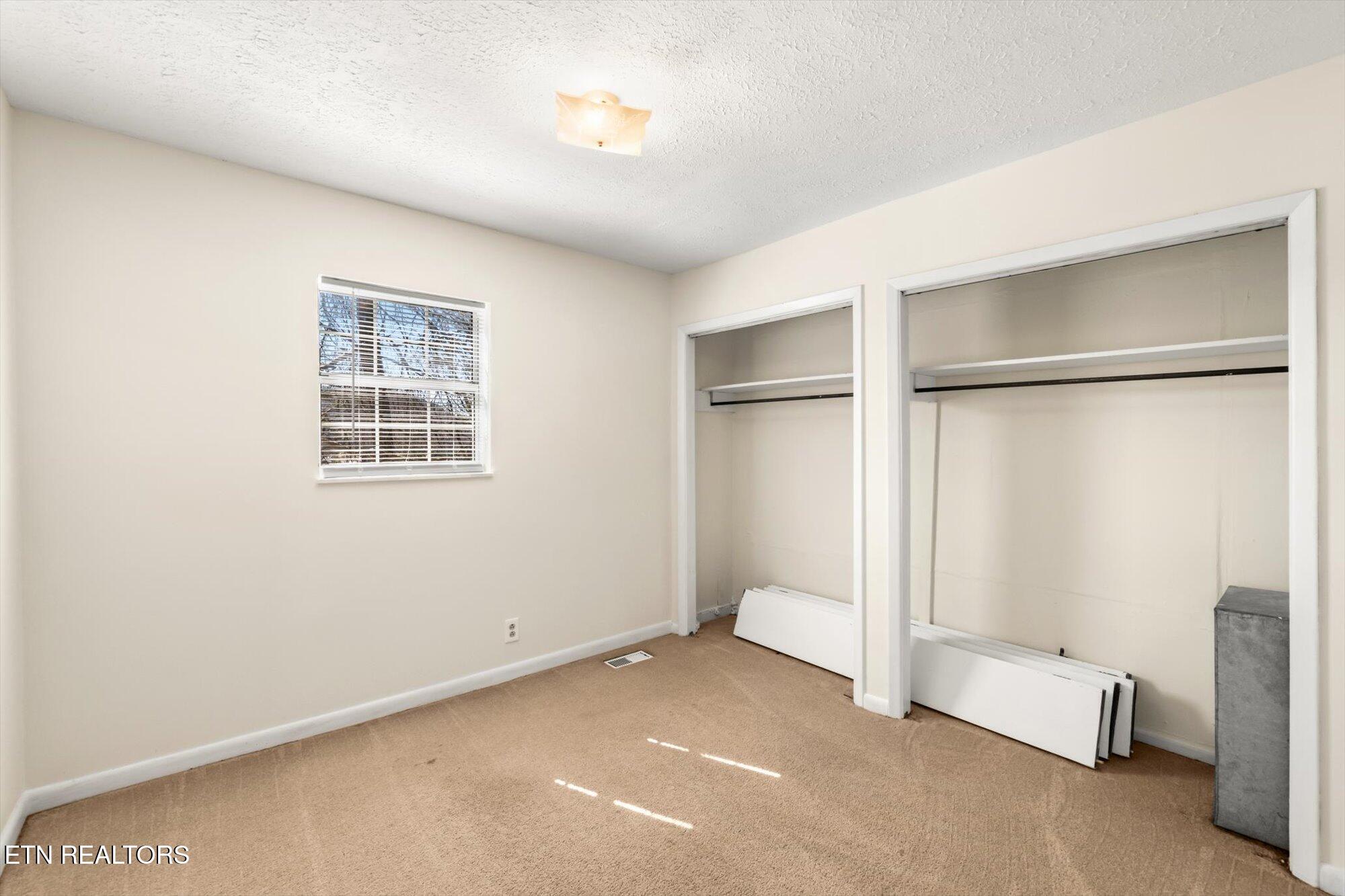 833 Ridgeview Drive Clinton TN 37716