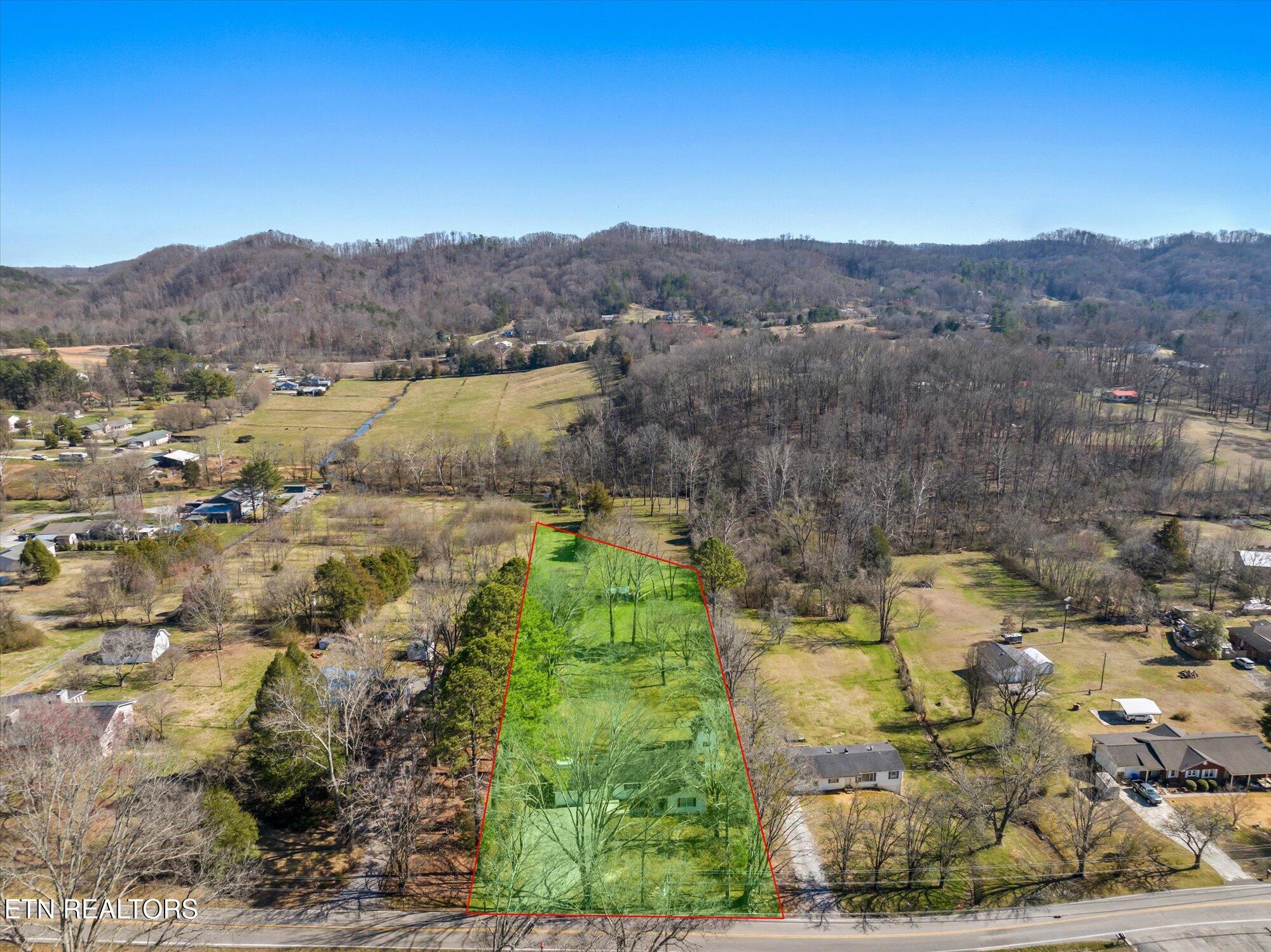 833 Ridgeview Drive Clinton TN 37716