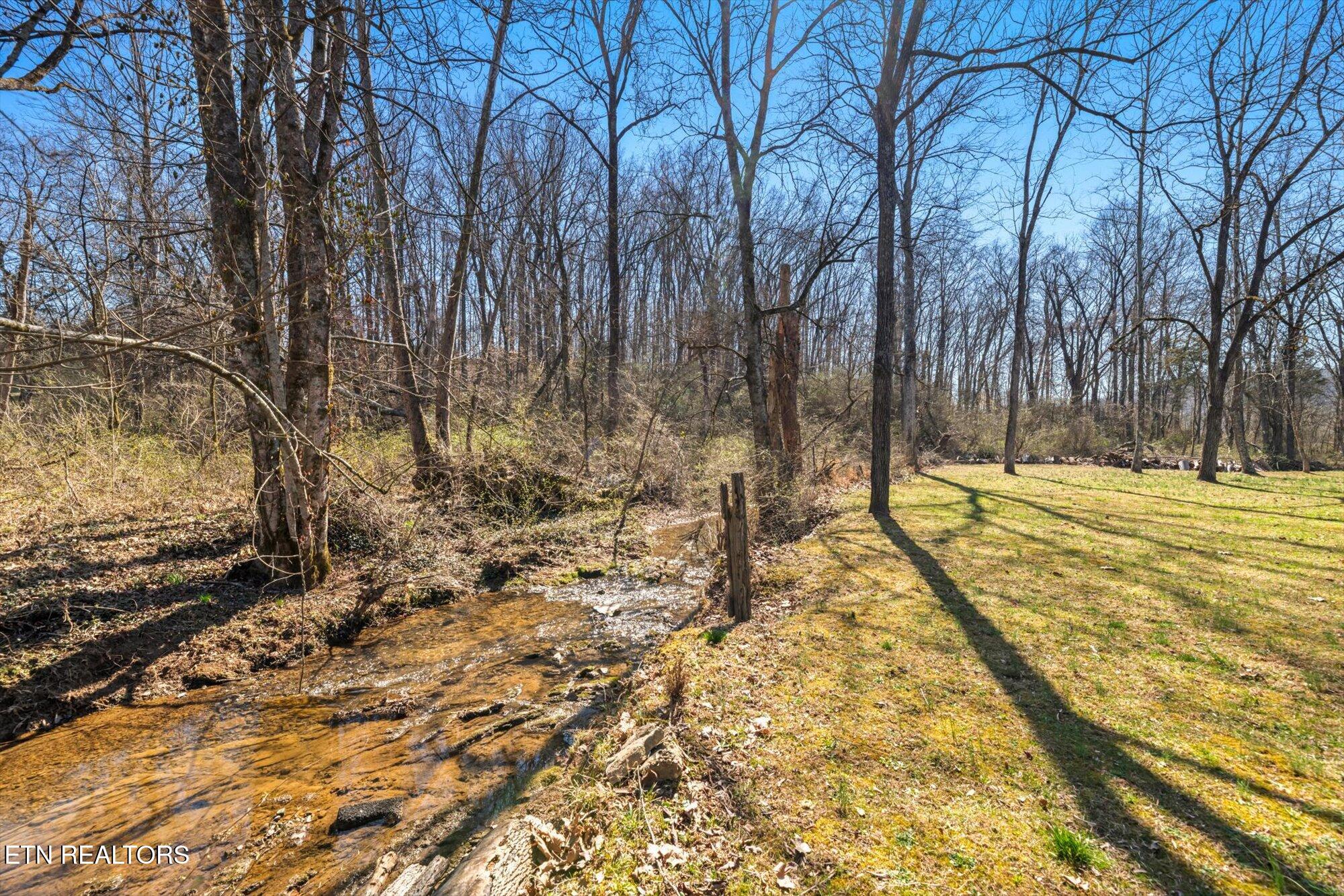 833 Ridgeview Drive Clinton TN 37716