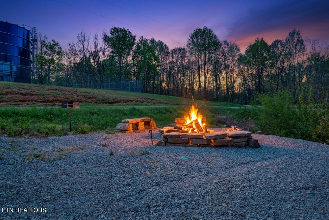 5087 Eagles Cove Road Byrdstown TN 38549