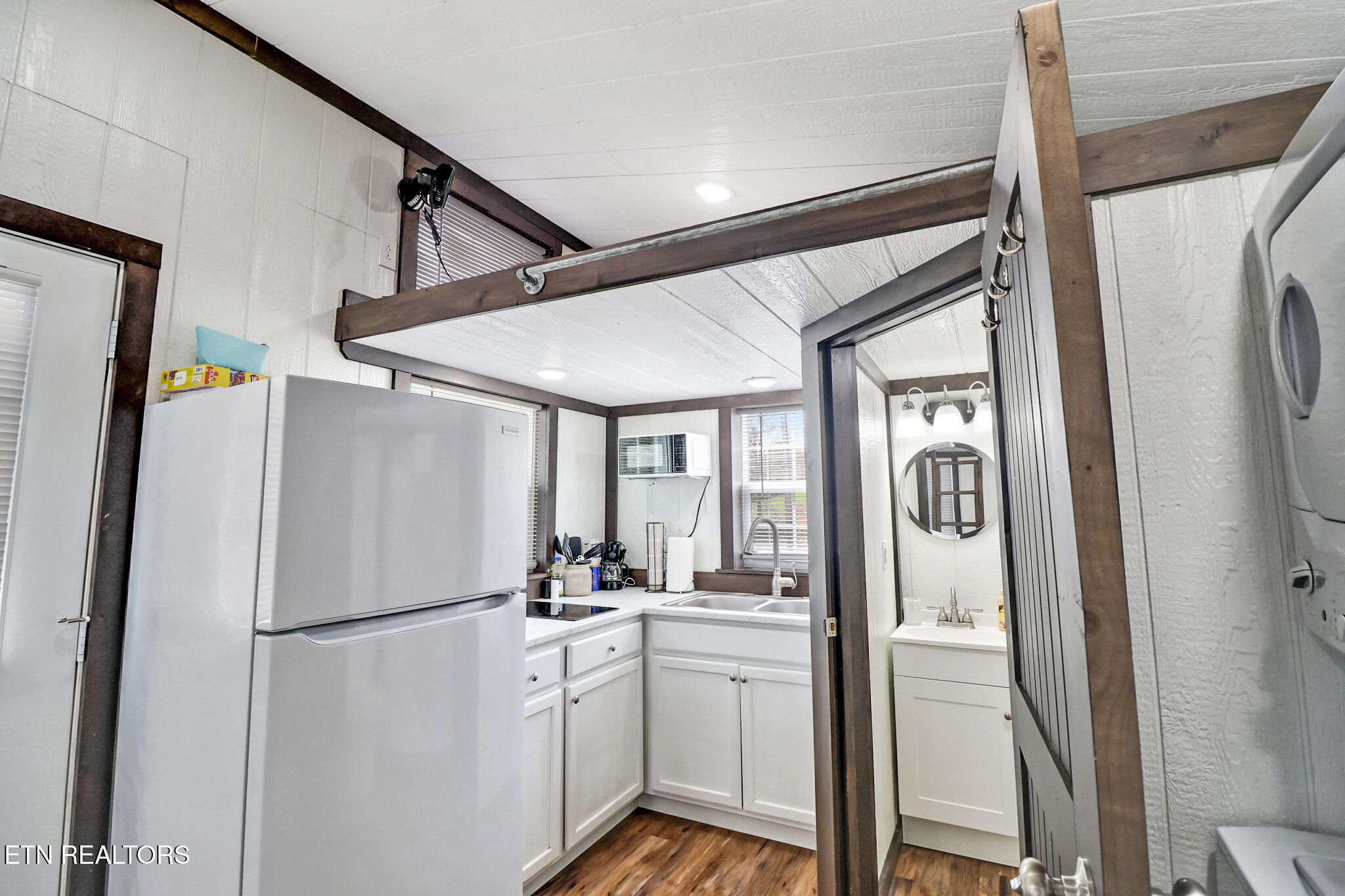 5087 Eagles Cove Road Byrdstown TN 38549