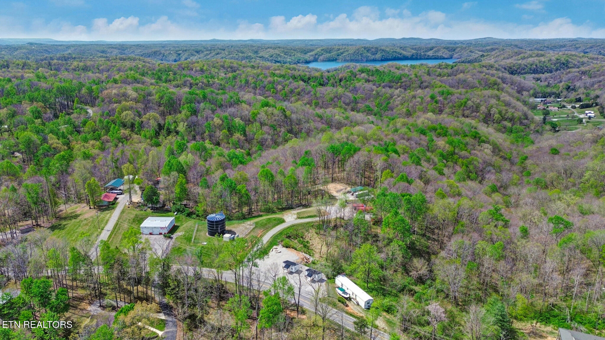 5087 Eagles Cove Road Byrdstown TN 38549