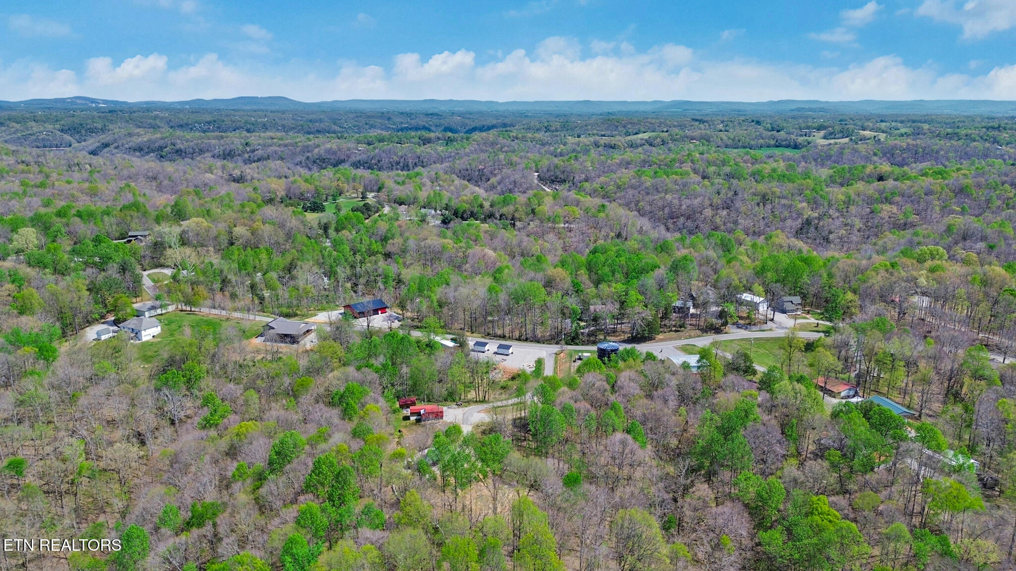 5087 Eagles Cove Road Byrdstown TN 38549