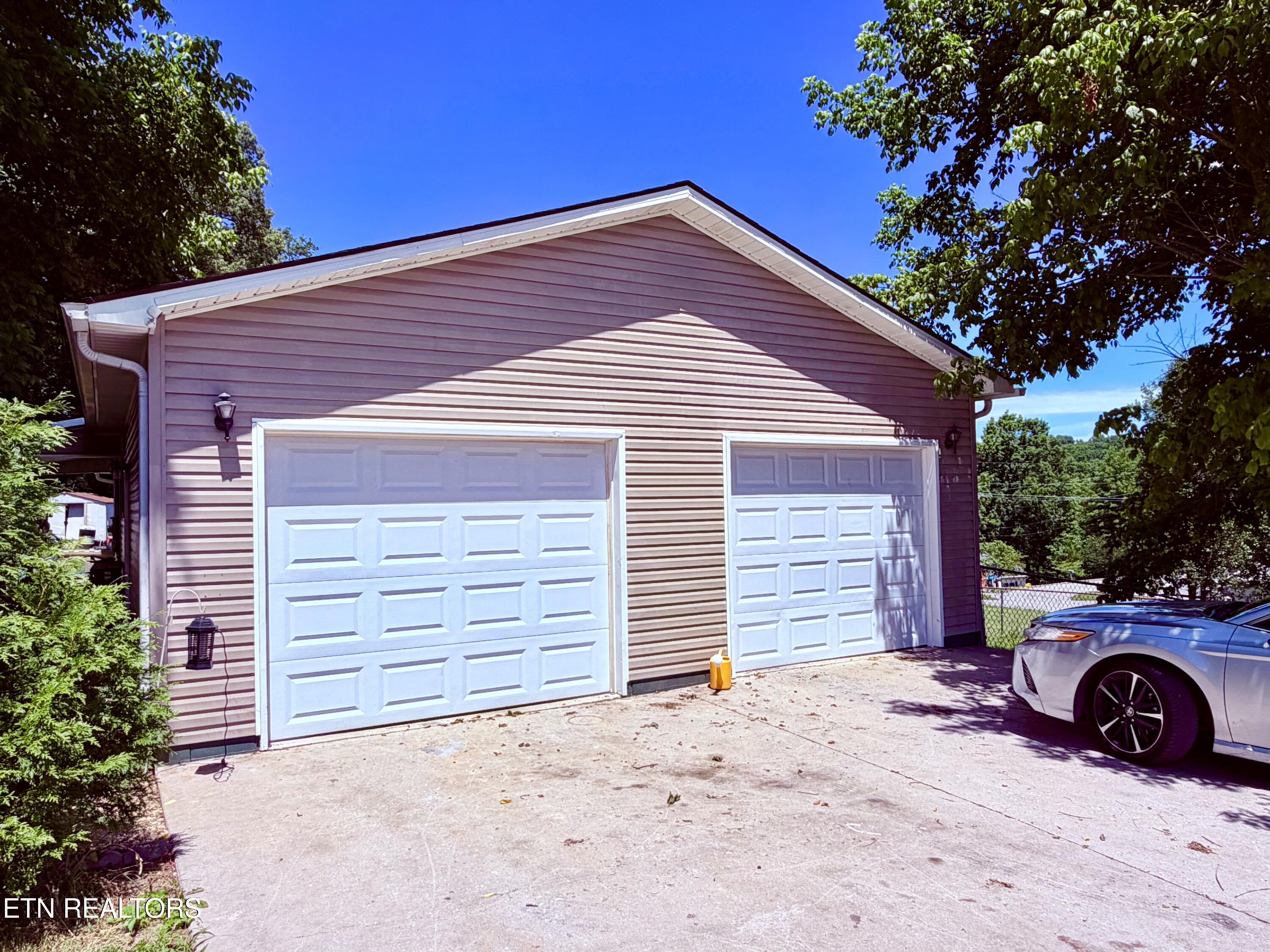 177 Helen Lane Tazewell TN 37879
