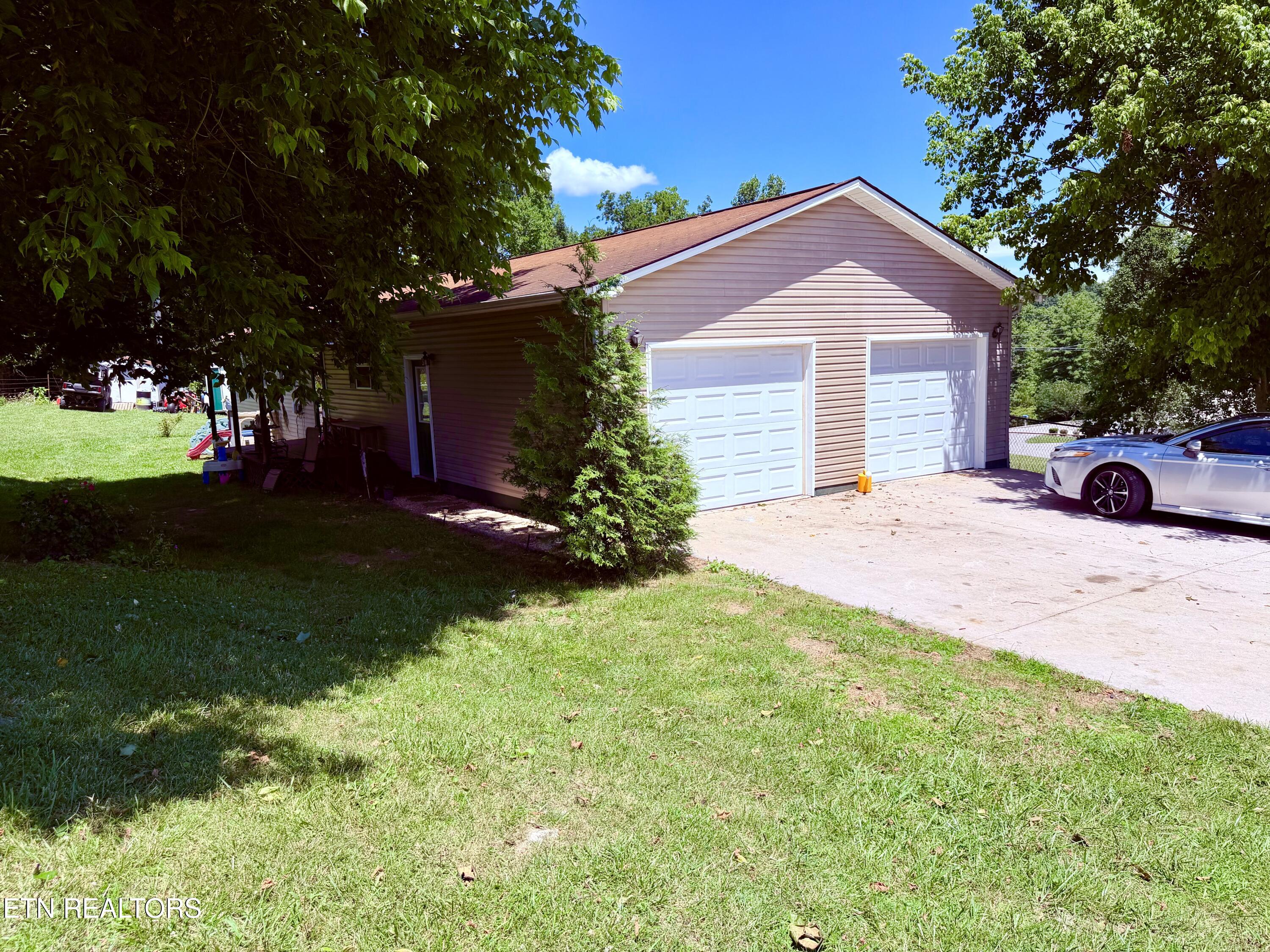 177 Helen Lane Tazewell TN 37879