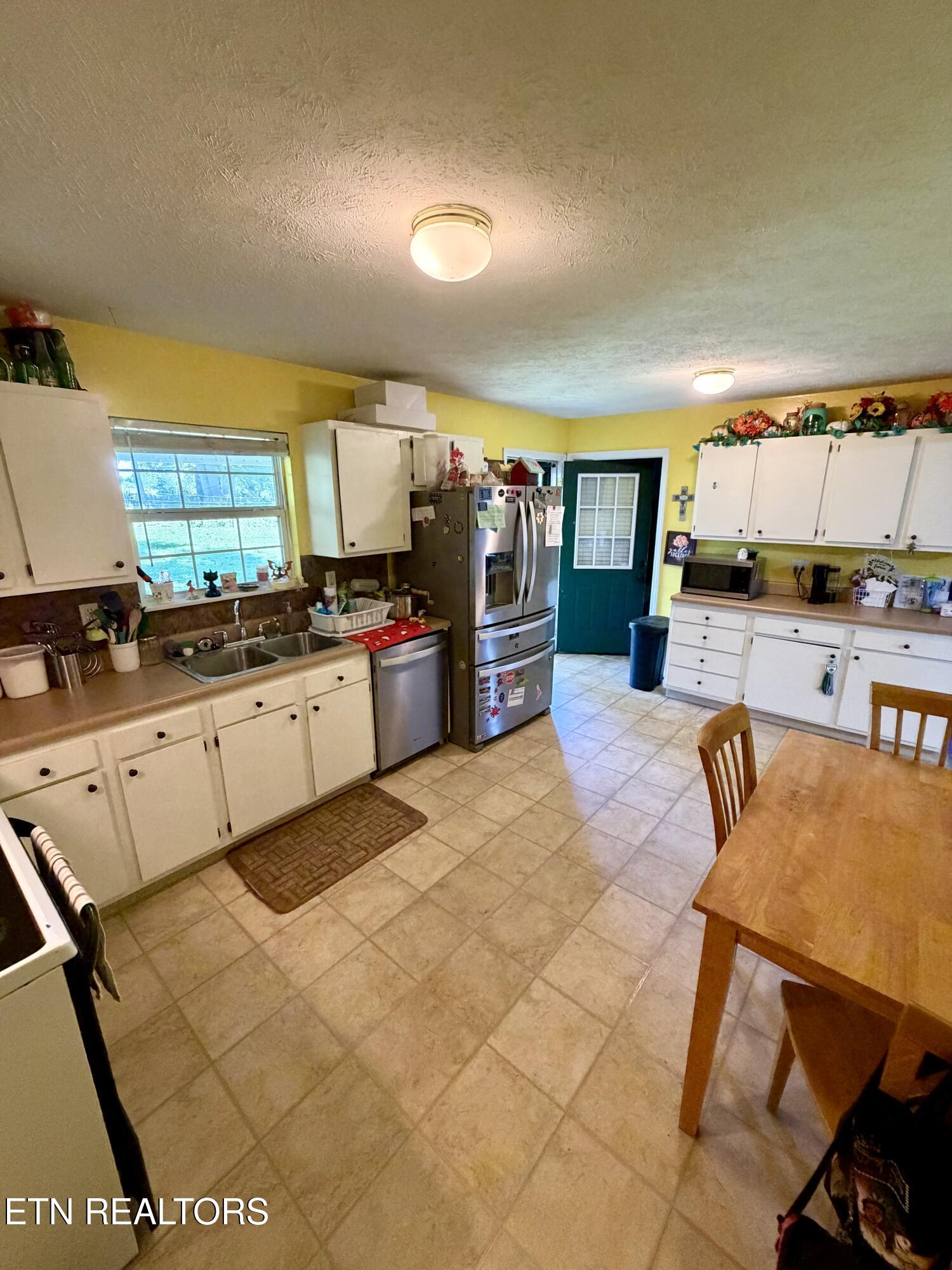 177 Helen Lane Tazewell TN 37879