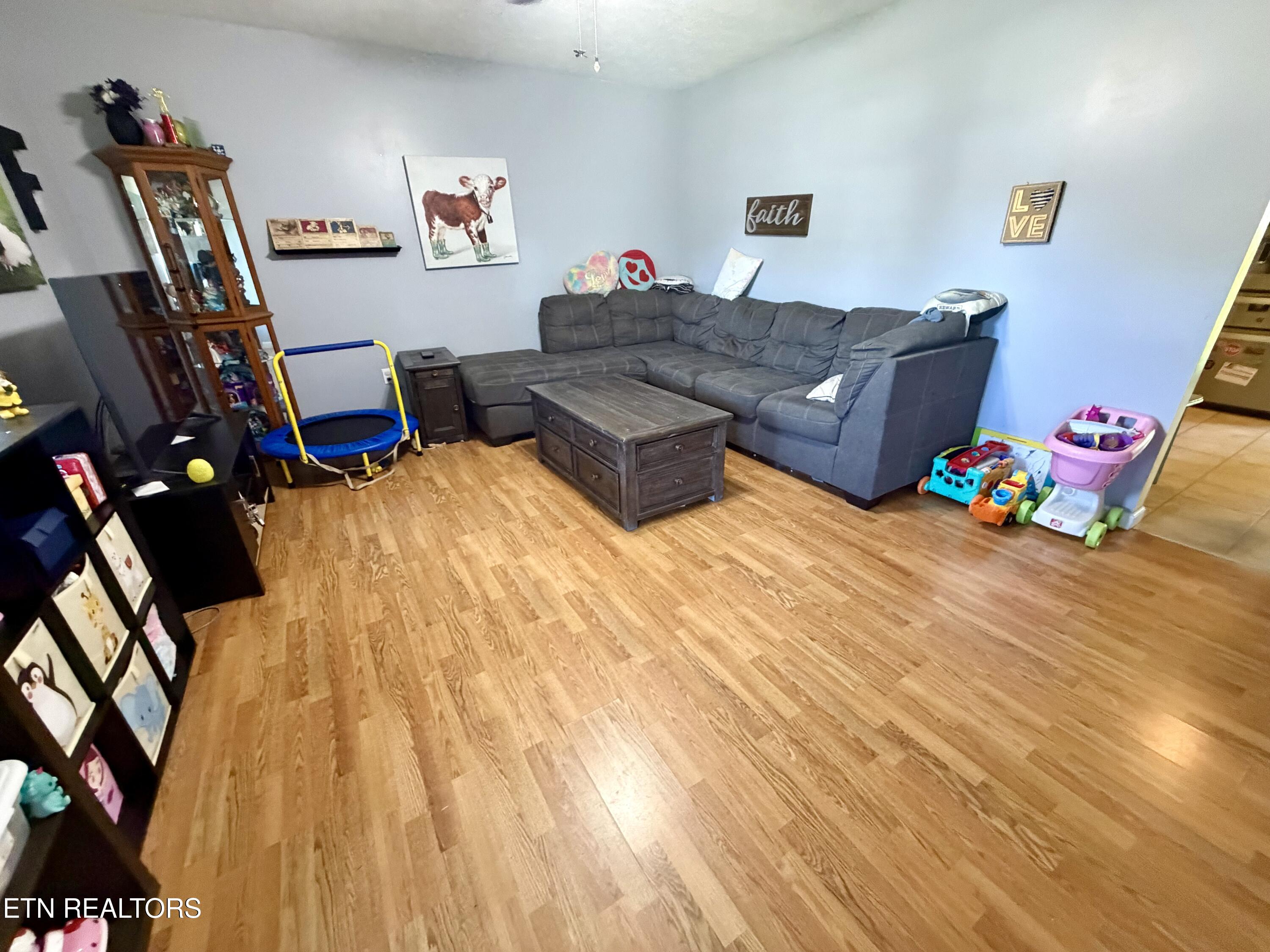 177 Helen Lane Tazewell TN 37879
