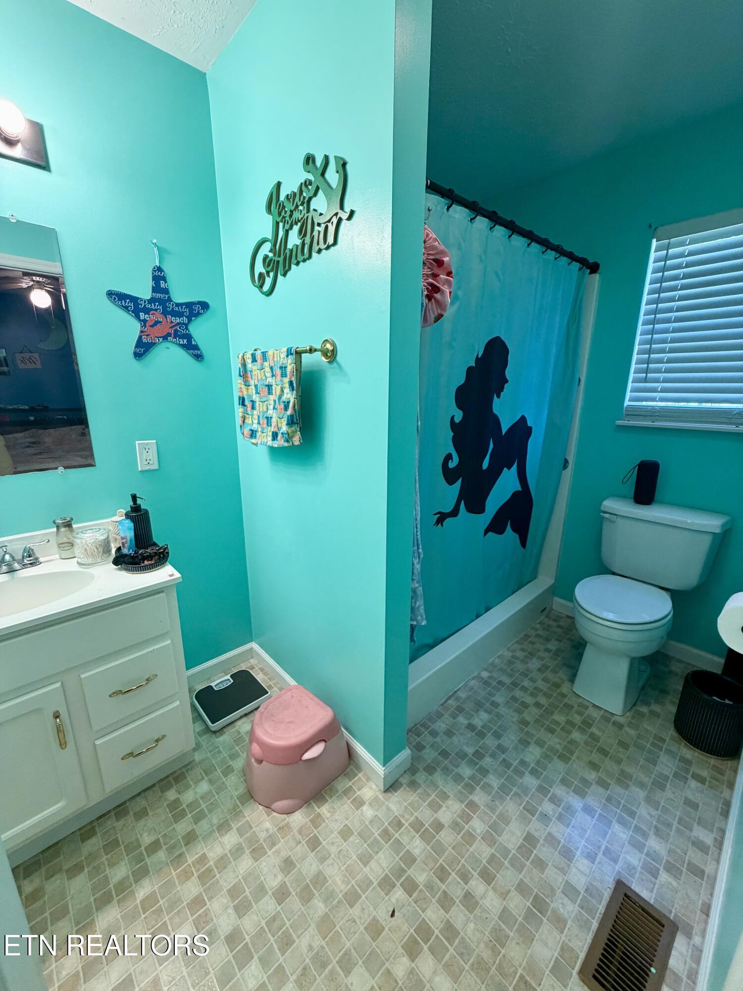 177 Helen Lane Tazewell TN 37879
