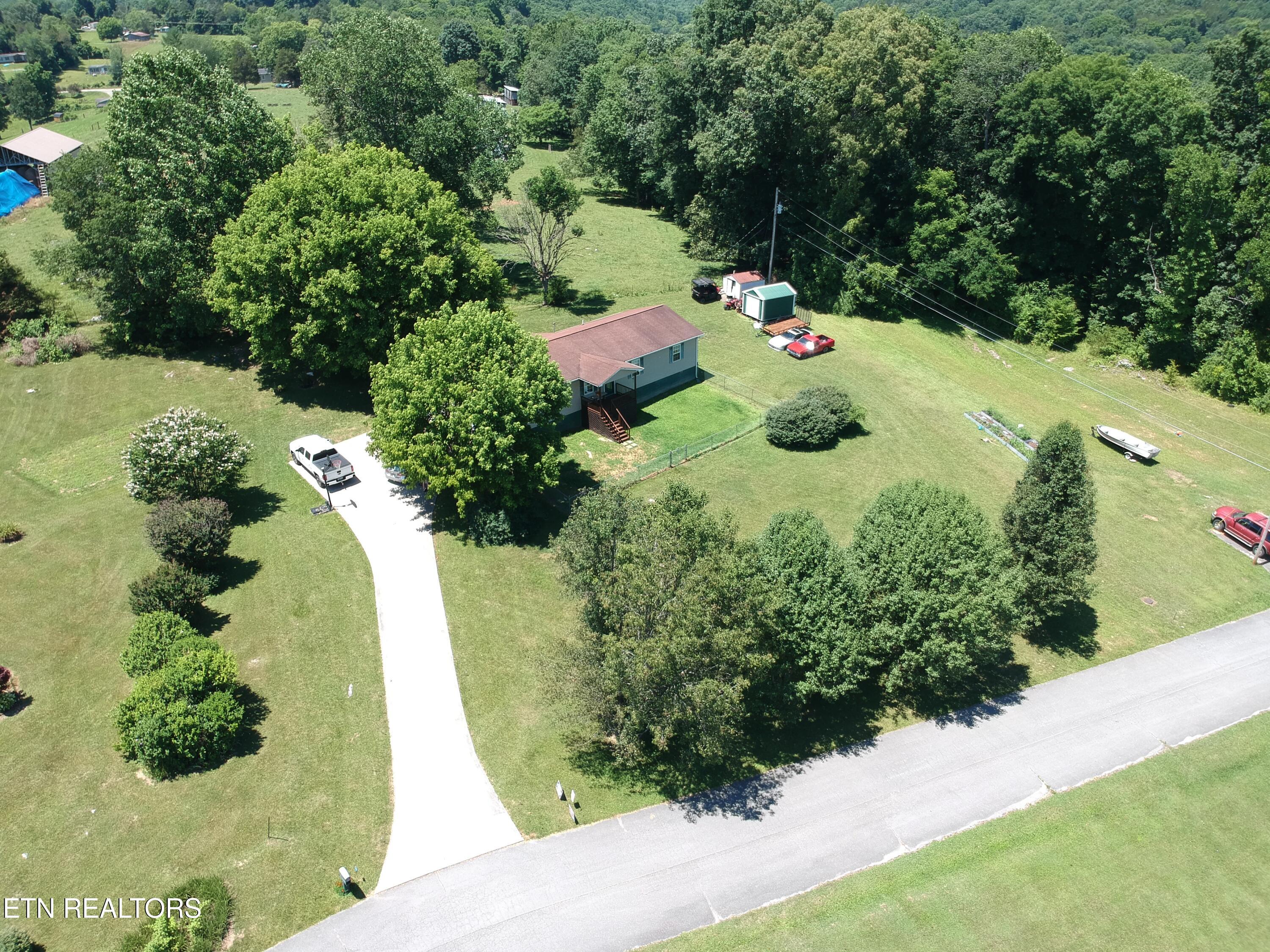 177 Helen Lane Tazewell TN 37879